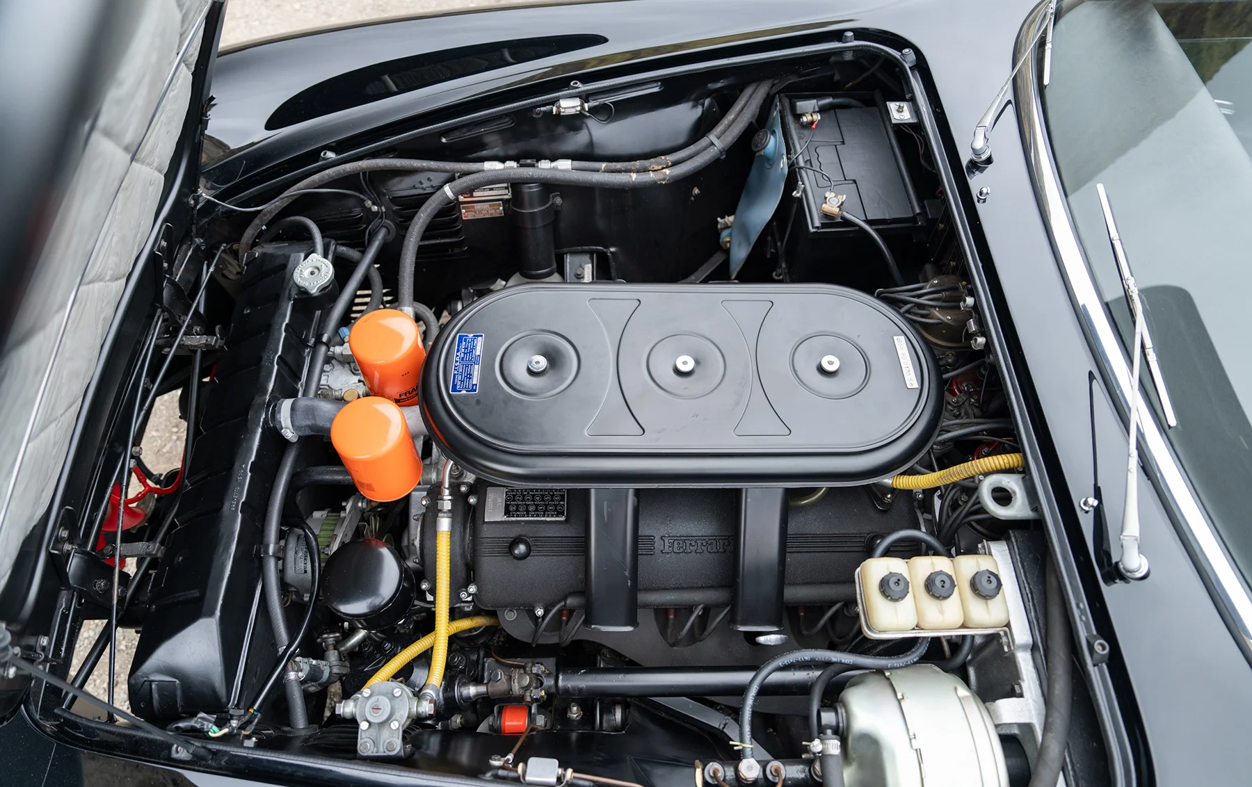 Ferrari 330 GTS (Pininfarina) - 1967 - 40