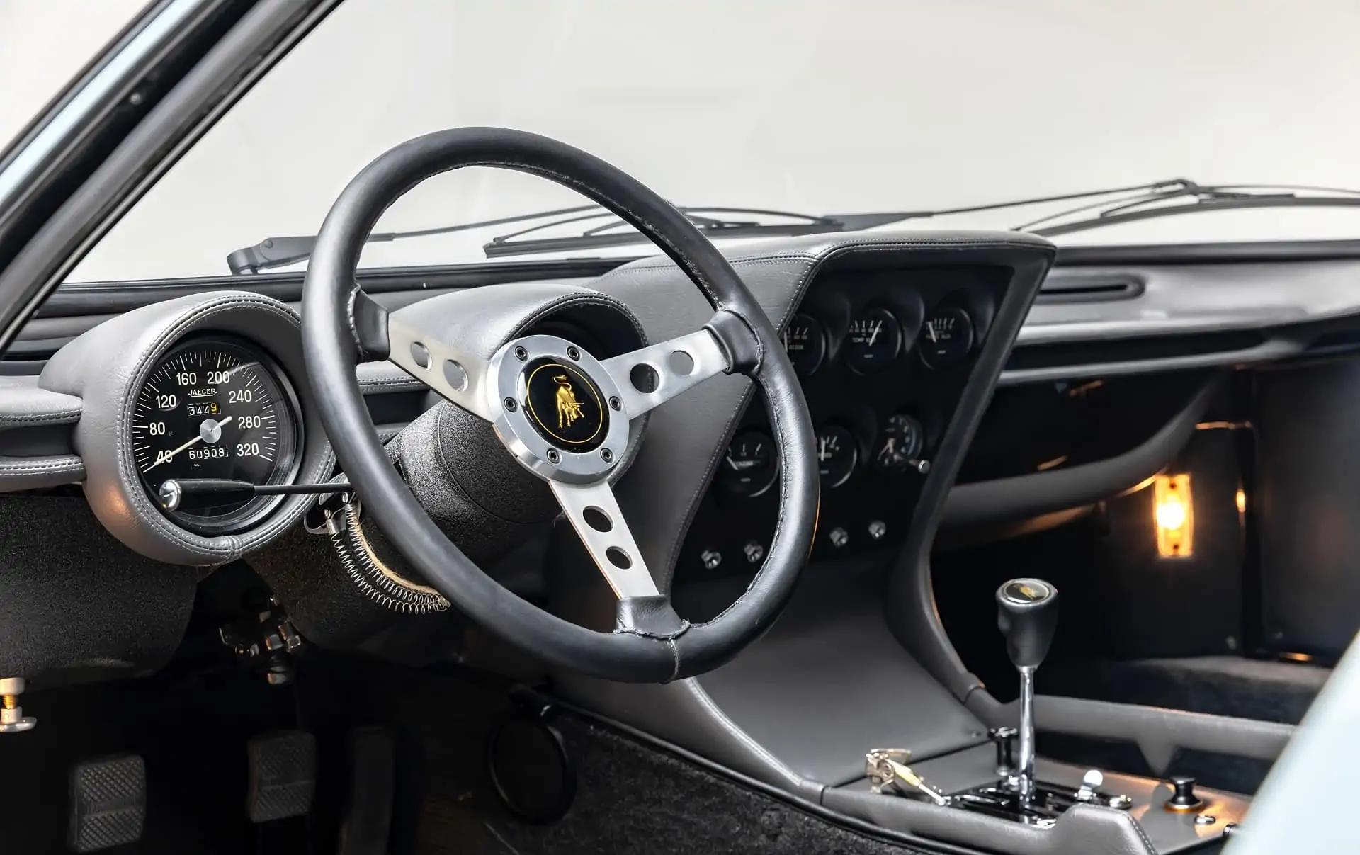 Lamborghini Miura P400 (Bertone) - 1968 - 38