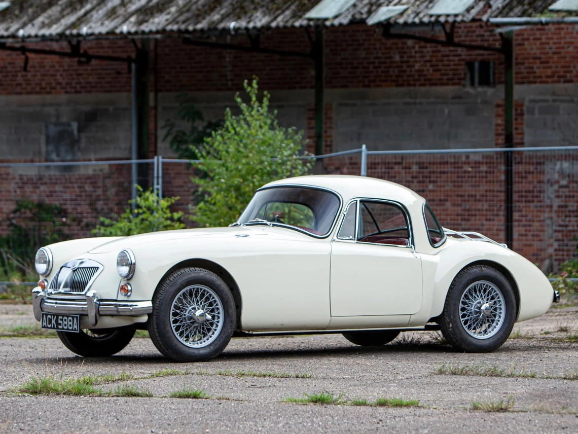 MGA 1600 Mark II Coupé - 1962 - 01