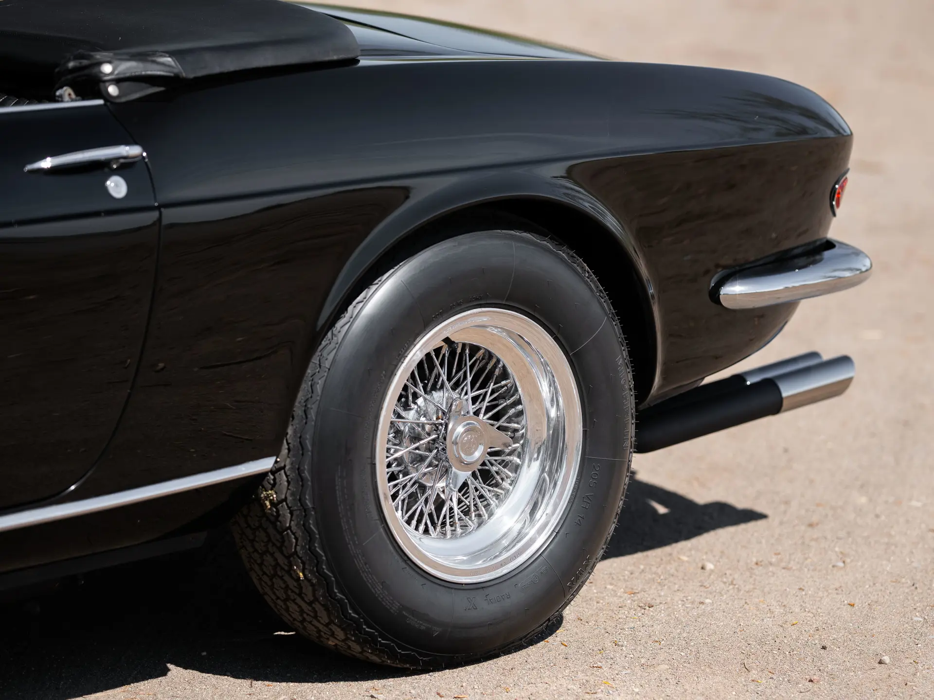 Ferrari 365 GTS (Pininfarina) - 1969 - 05