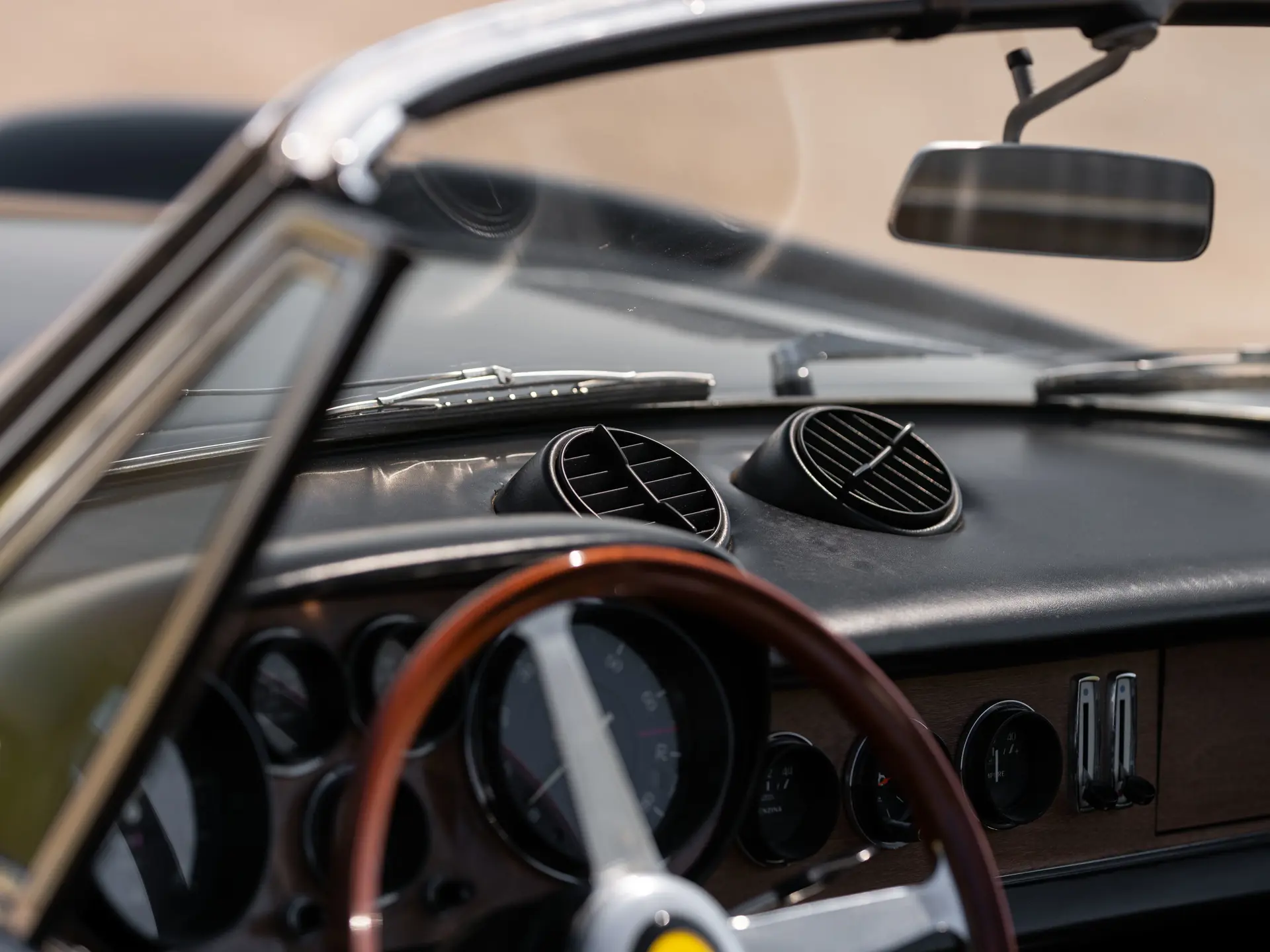 Ferrari 365 GTS (Pininfarina) - 1969 - 34