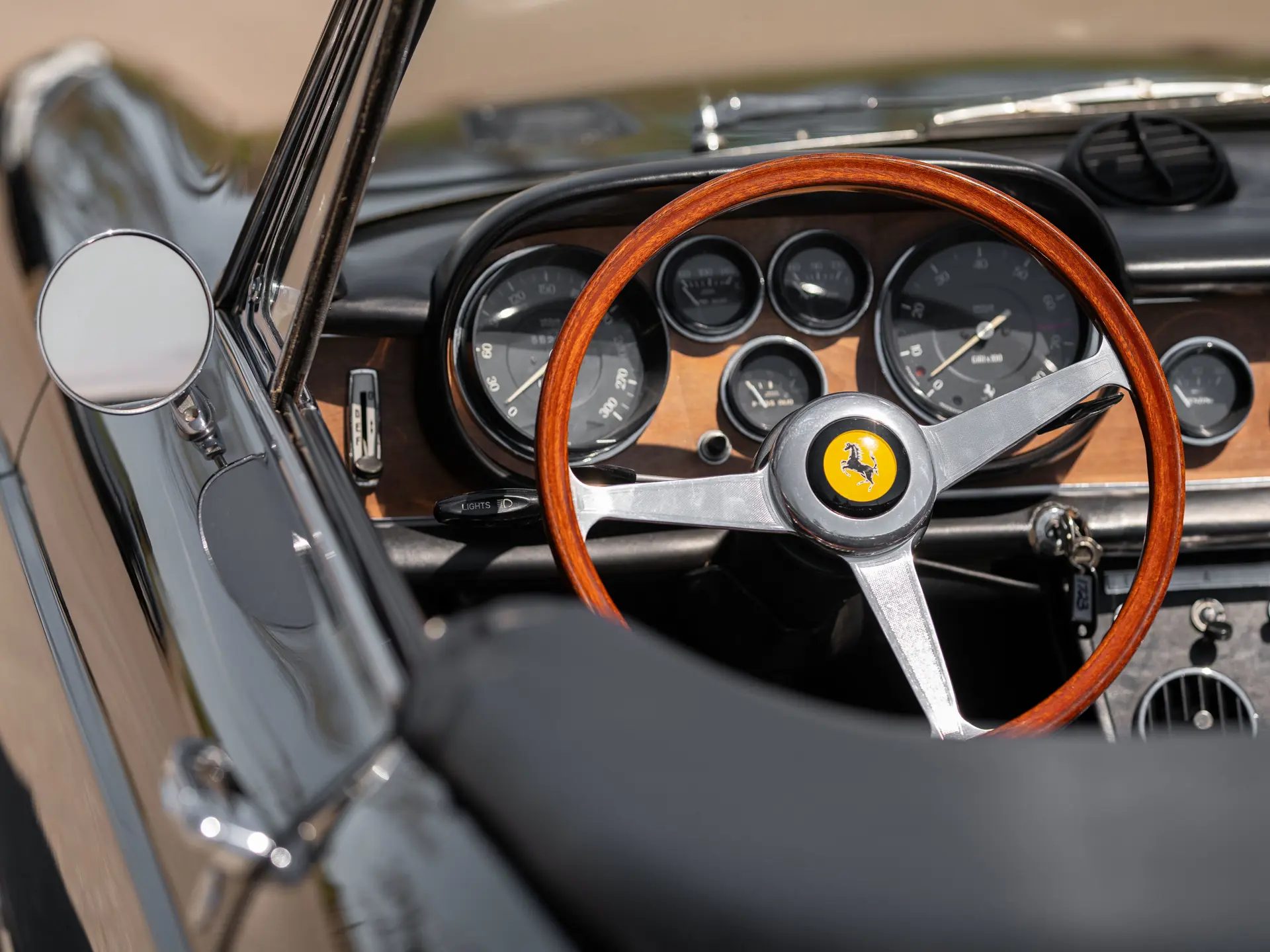 Ferrari 365 GTS (Pininfarina) - 1969 - 35