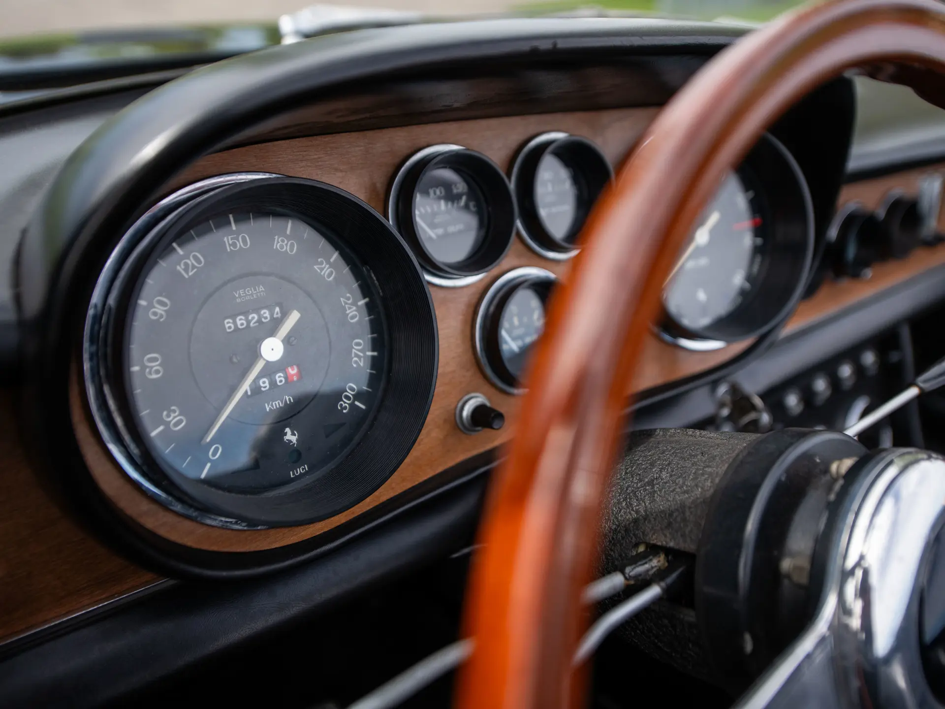 Ferrari 365 GTS (Pininfarina) - 1969 - 36