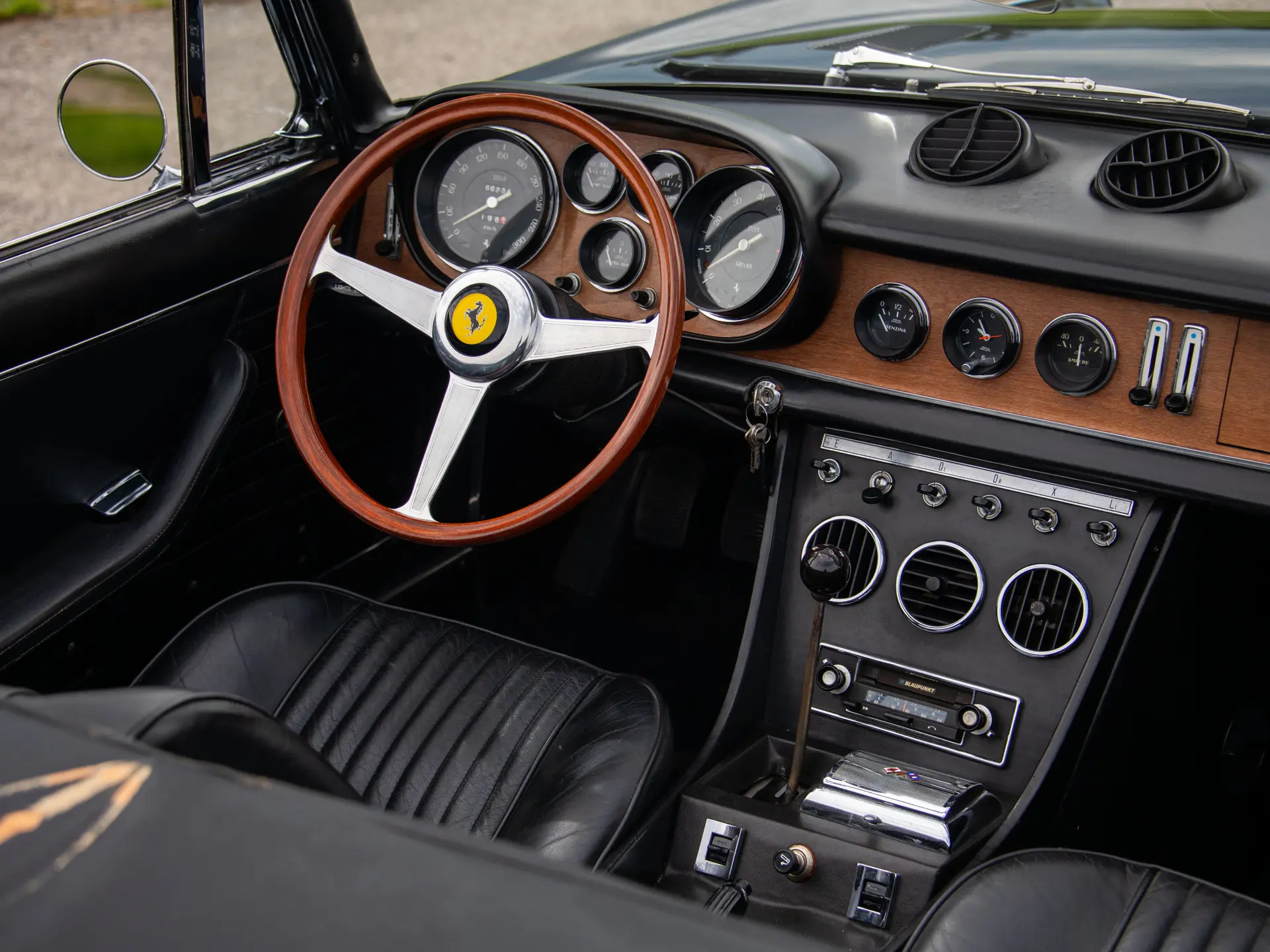 Ferrari 365 GTS (Pininfarina) - 1969 - 39