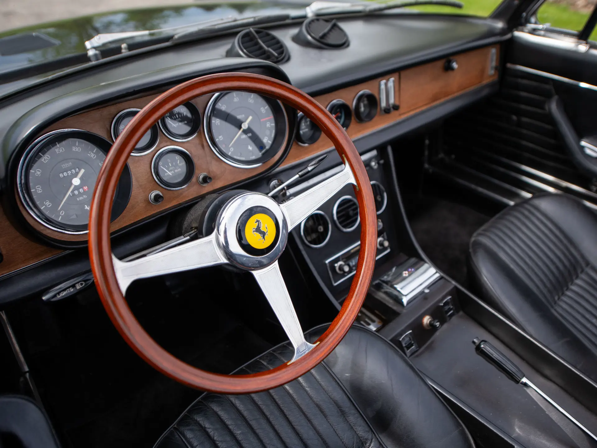 Ferrari 365 GTS (Pininfarina) - 1969 - 49
