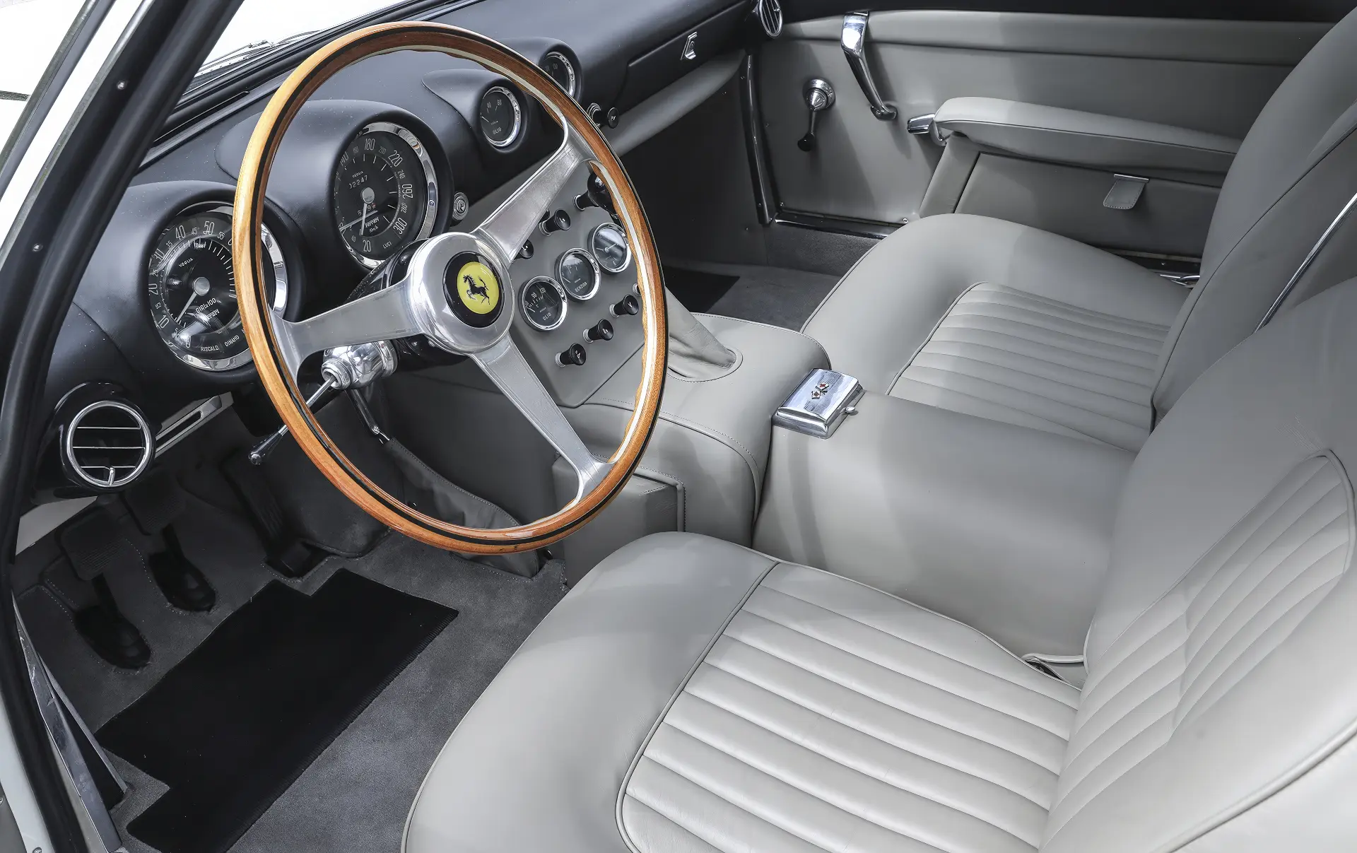 Ferrari 400 Superamerica Series I Coupé Aerodinamico (Pinin Farina) - 1961 - 40