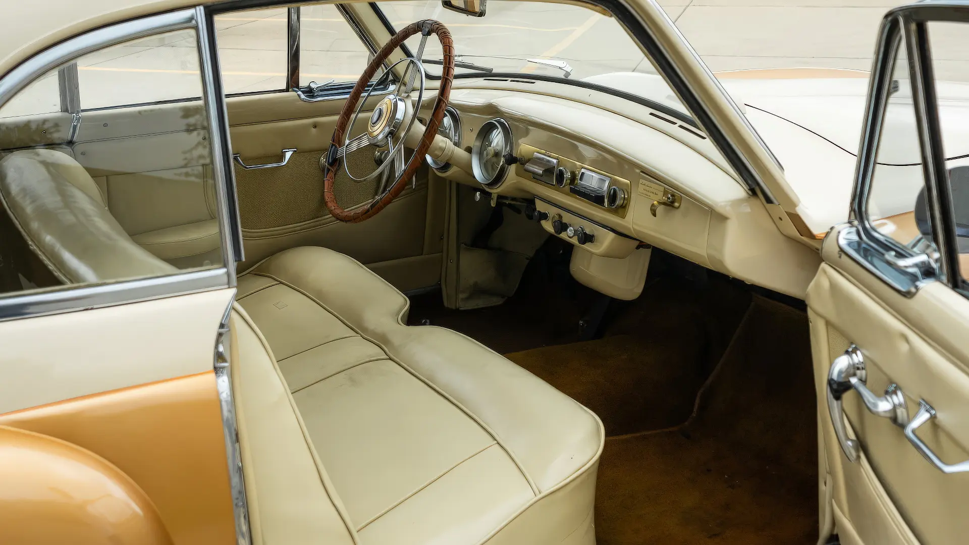 Nash-Healey Le Mans Coupé (Pinin Farina) - 1953 - 22