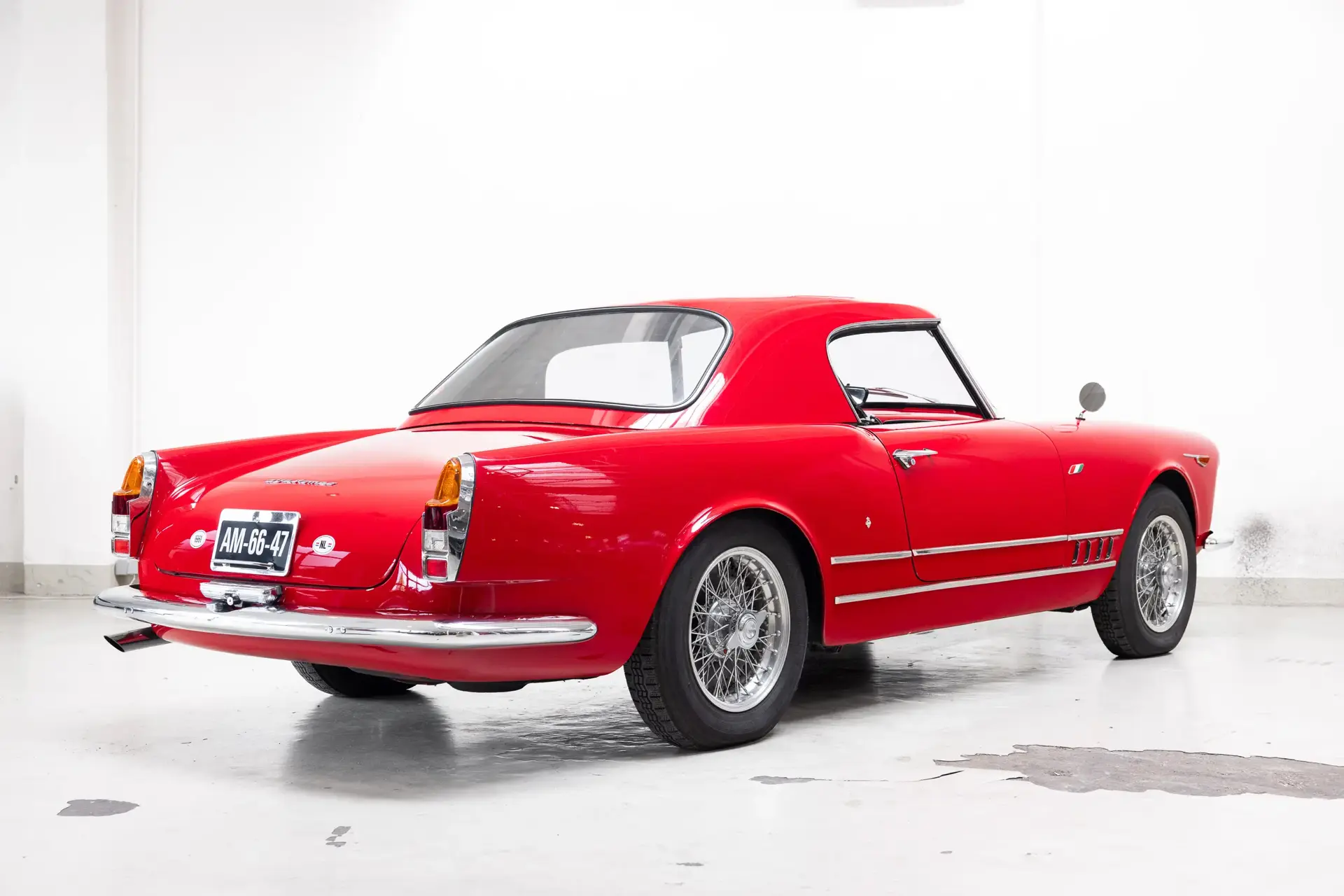 Alfa Romeo 2000 Spider (Touring) - 1961-05