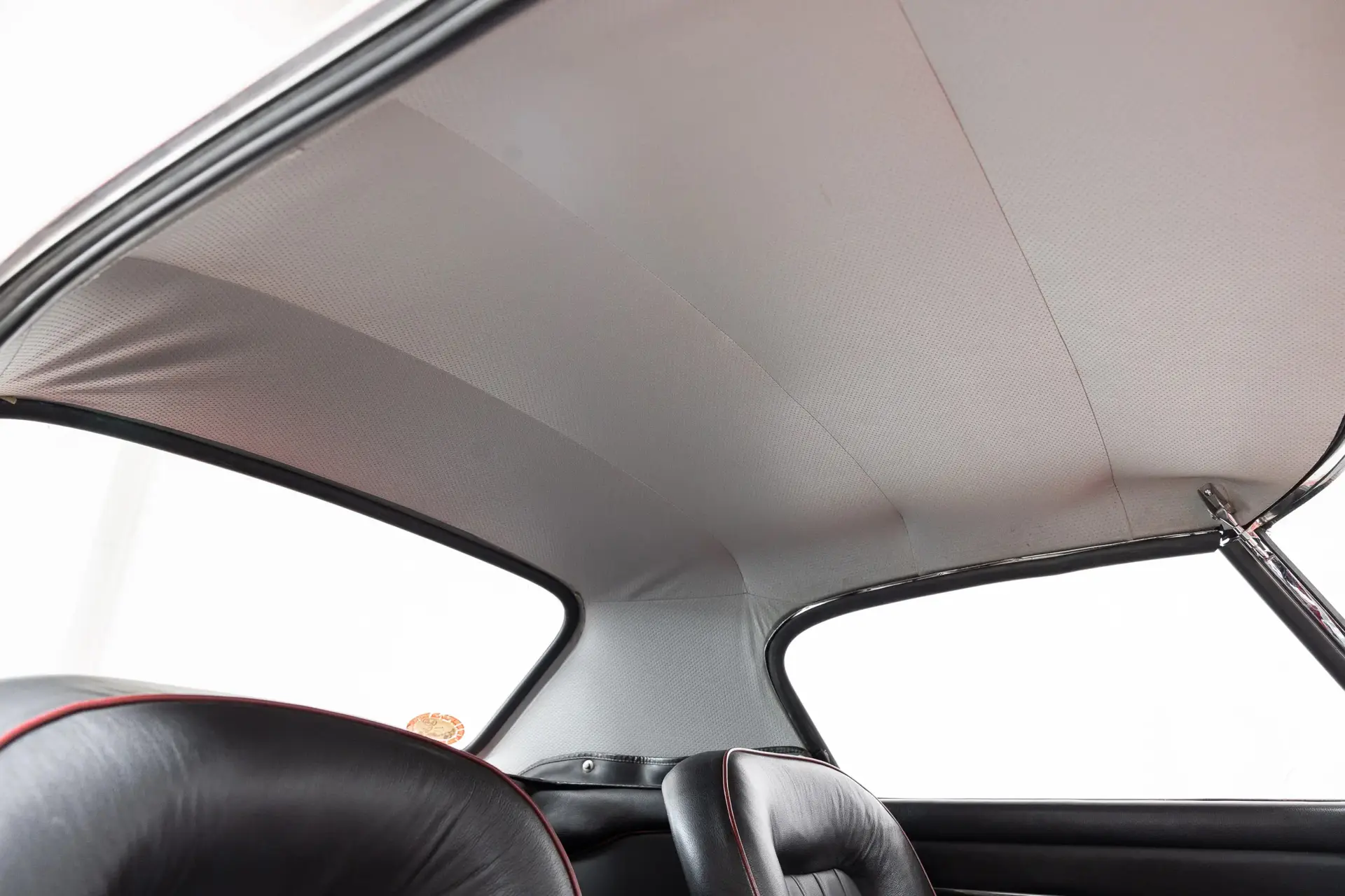 Alfa Romeo 2000 Spider (Touring) - 1961-13