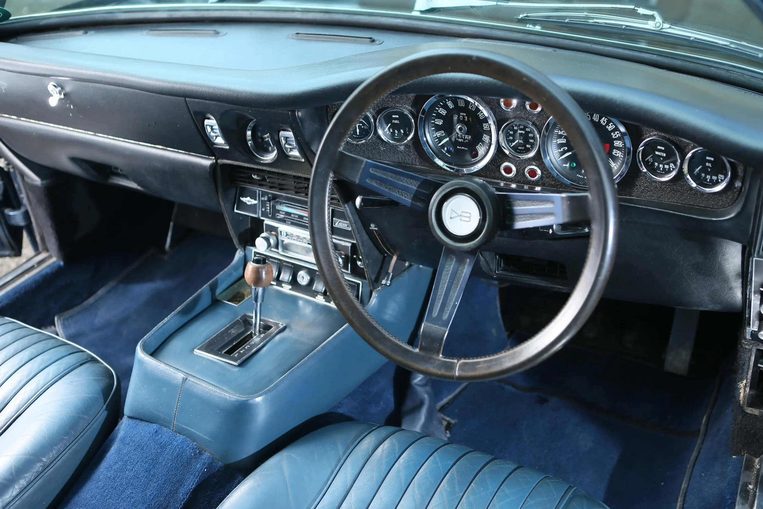 Aston Martin Lagonda 4 doors Prototype - 1969 - 02