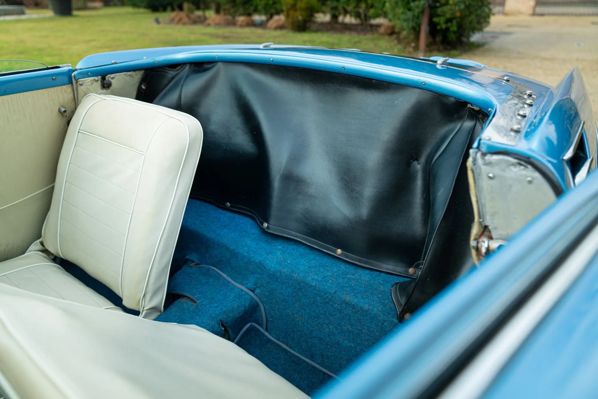 Fiat 500 Spider (Allemano) - 1957 - 28