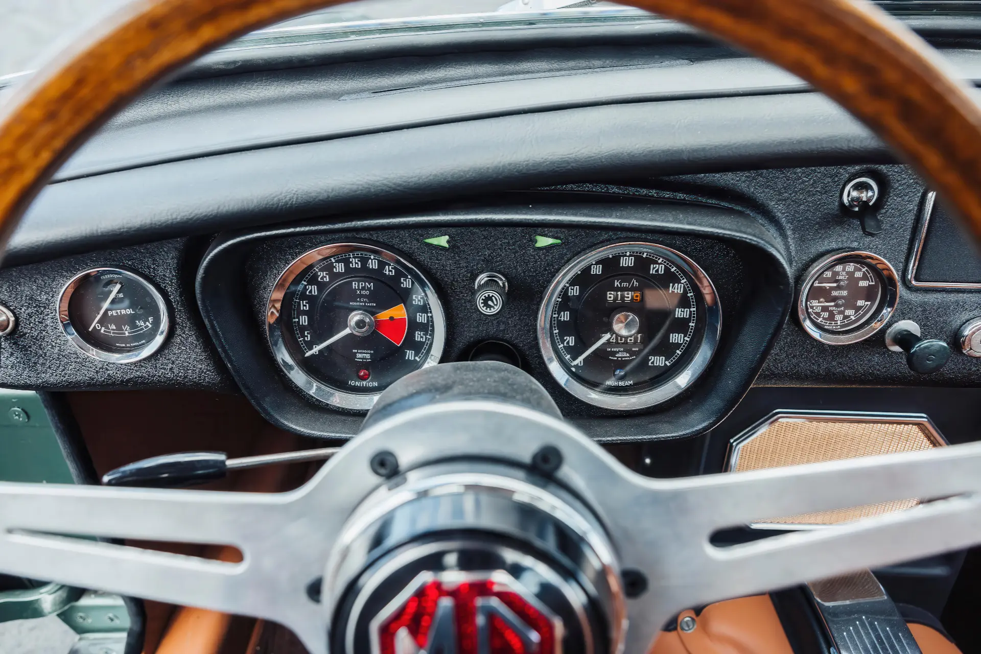 MG B Berlinetta (Jacques Coune) - 1964 -13