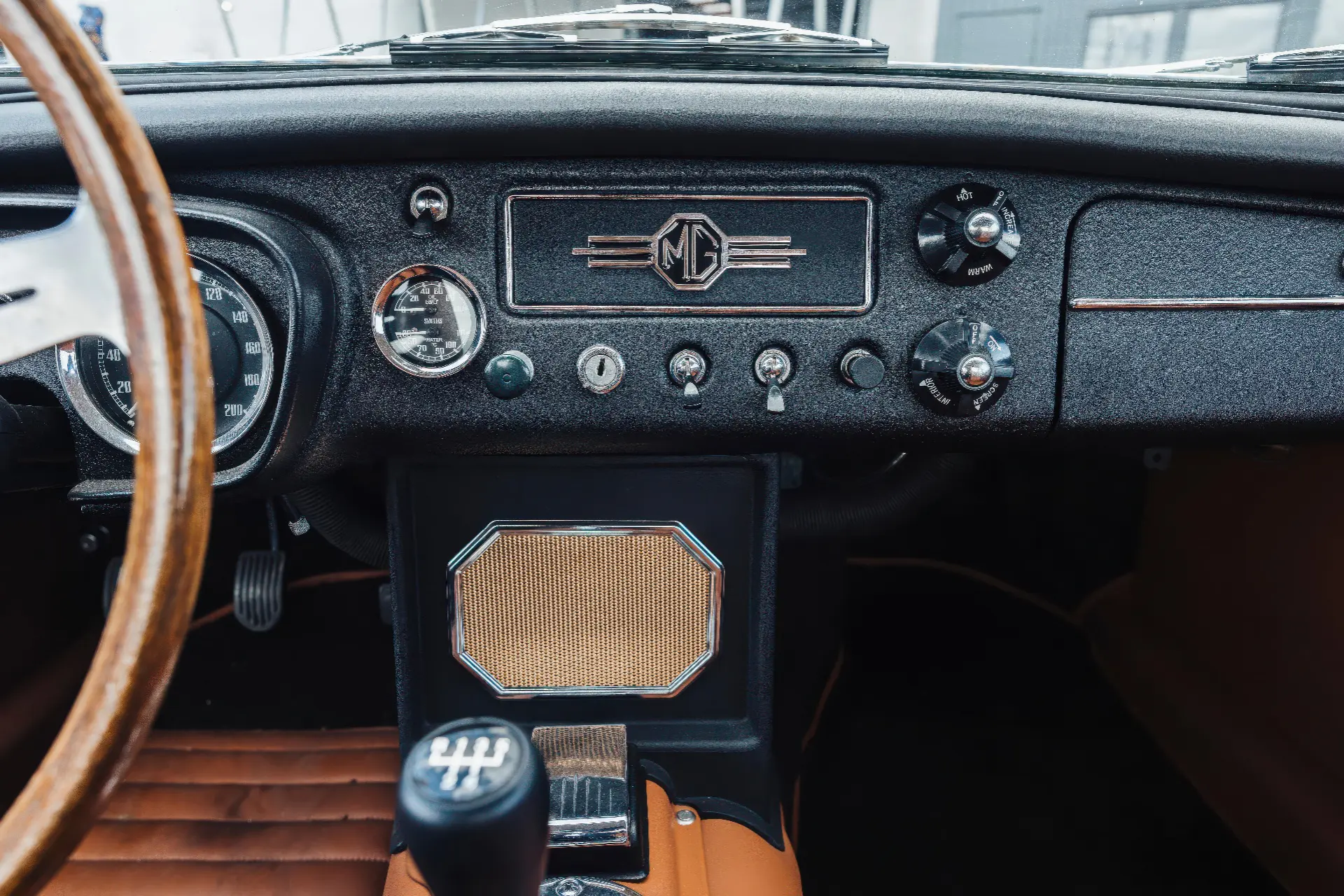 MG B Berlinetta (Jacques Coune) - 1964 -15