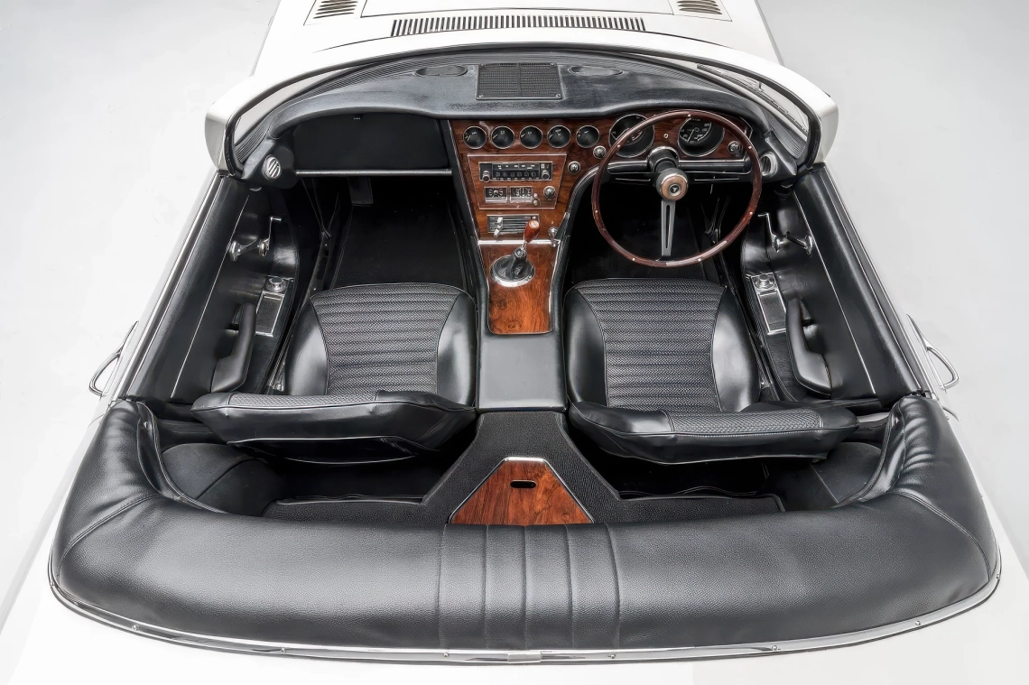 Toyota 2000 GT Roadster - 1966-06