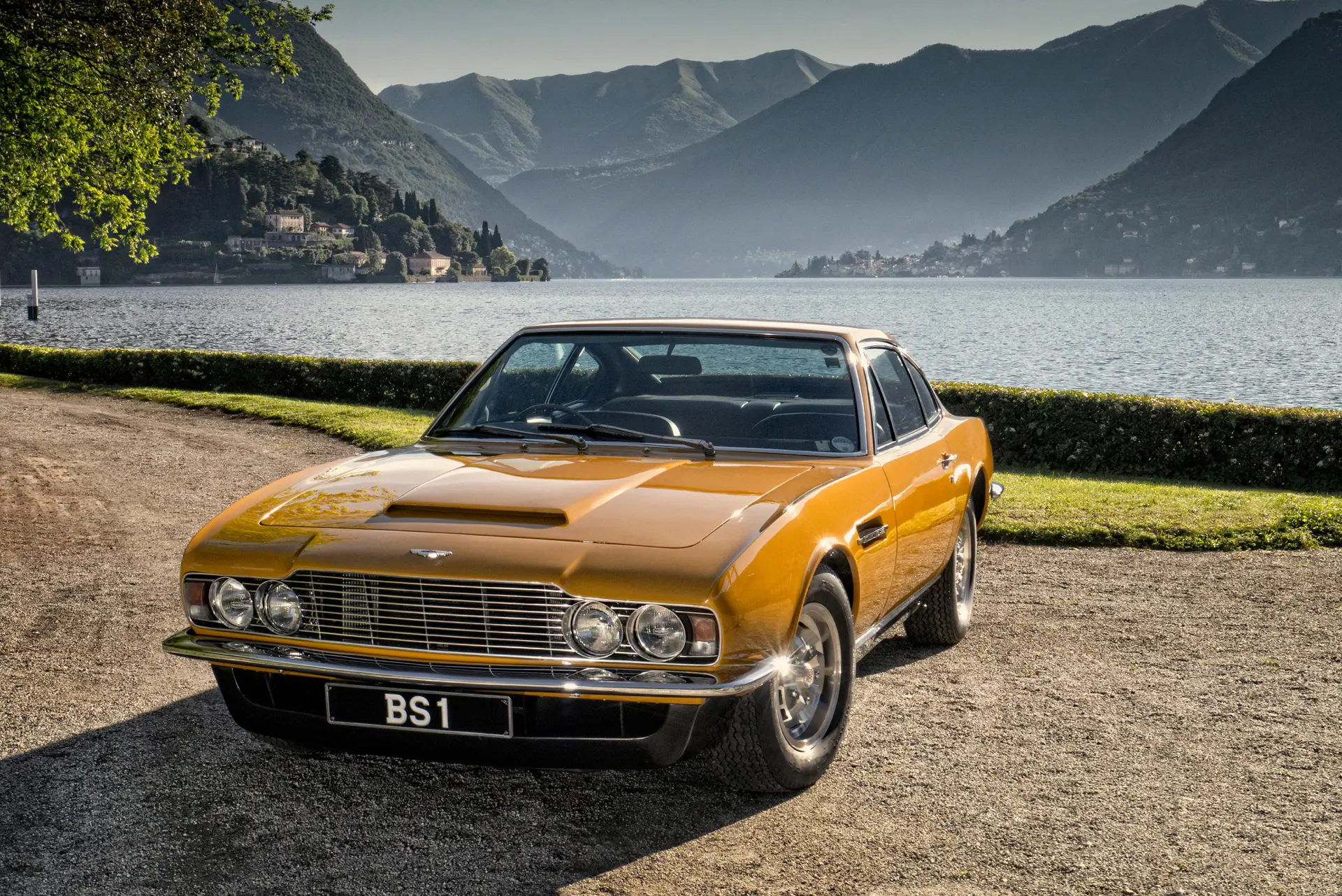 Aston Martin DBS Sports Saloon - 1970 - 01