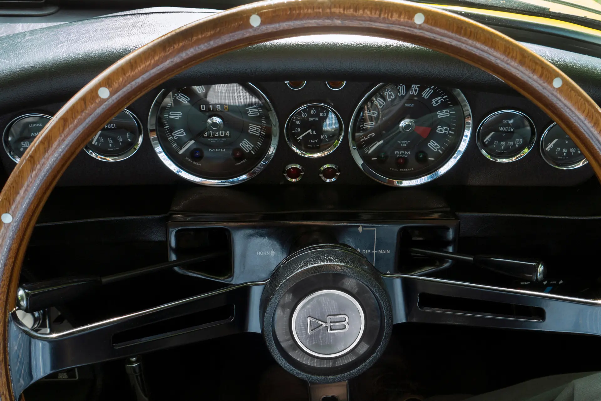 Aston Martin DBS Sports Saloon - 1970 - 04