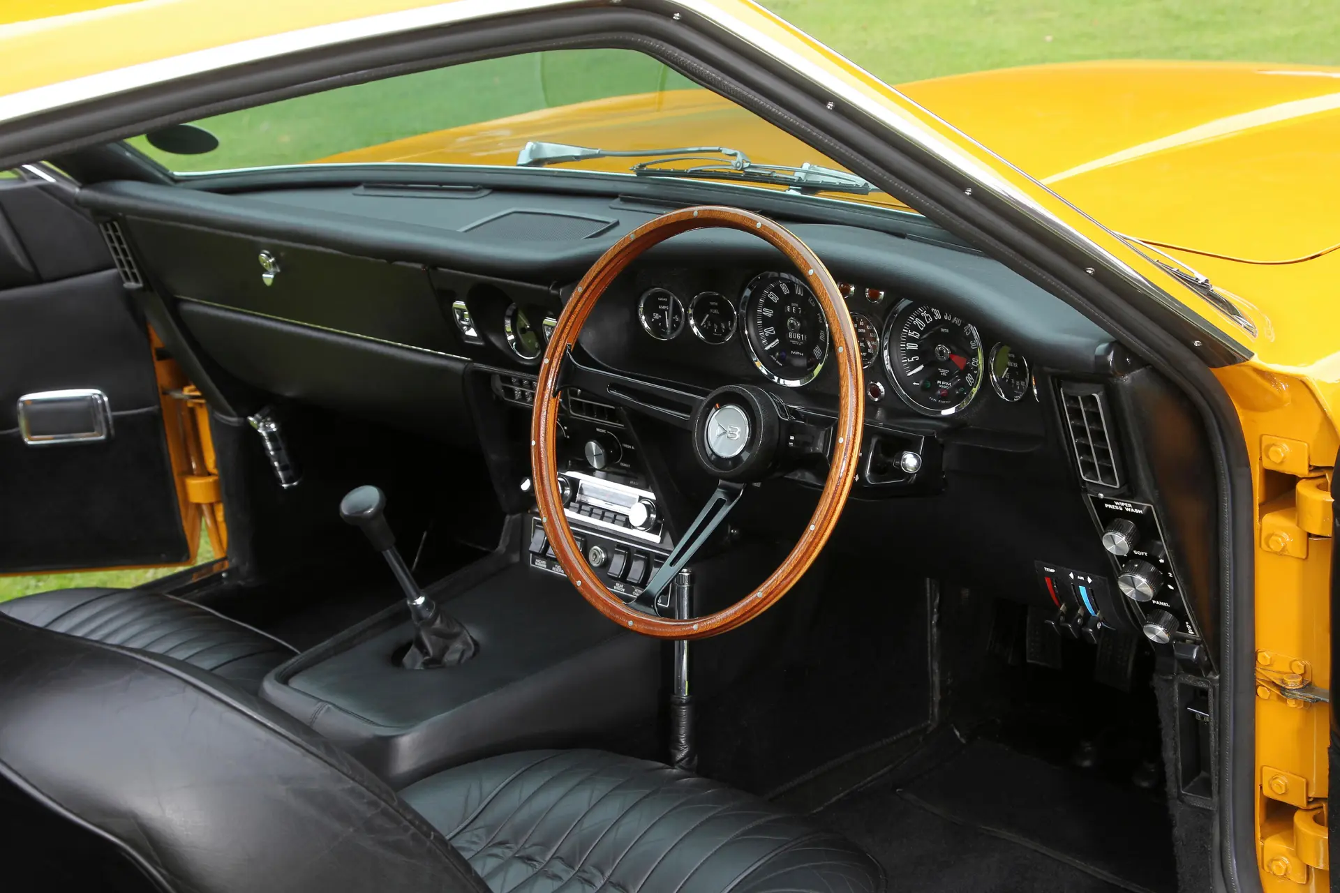 Aston Martin DBS Sports Saloon - 1970 - 05