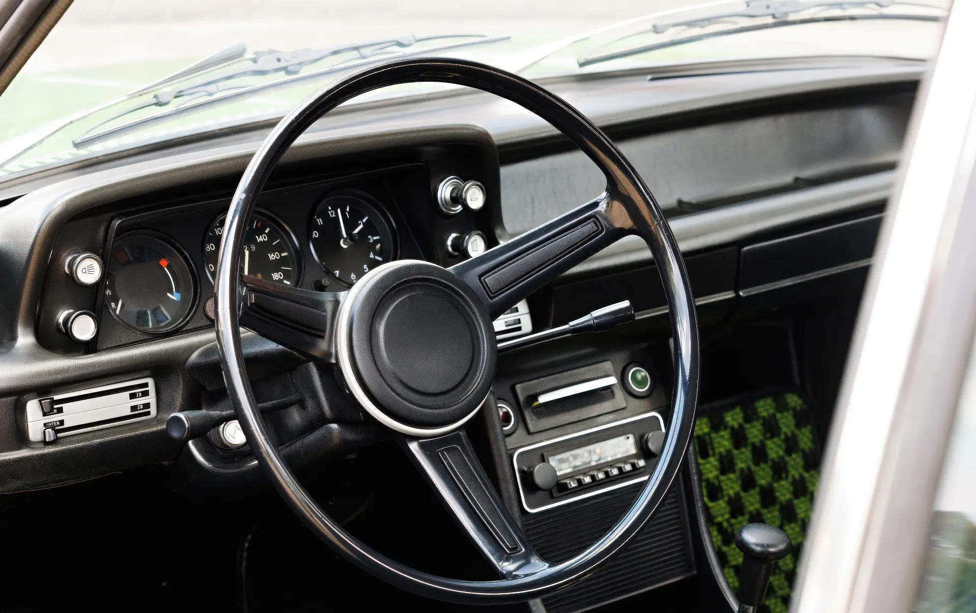 BMW 2002 Targa (Baur) - 1973-19