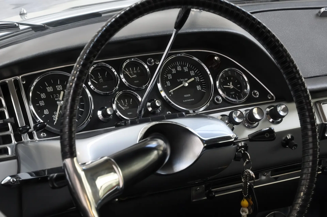 Citroën DS 21 Coupé Le Dandy (Chapron) - 1965 - 04