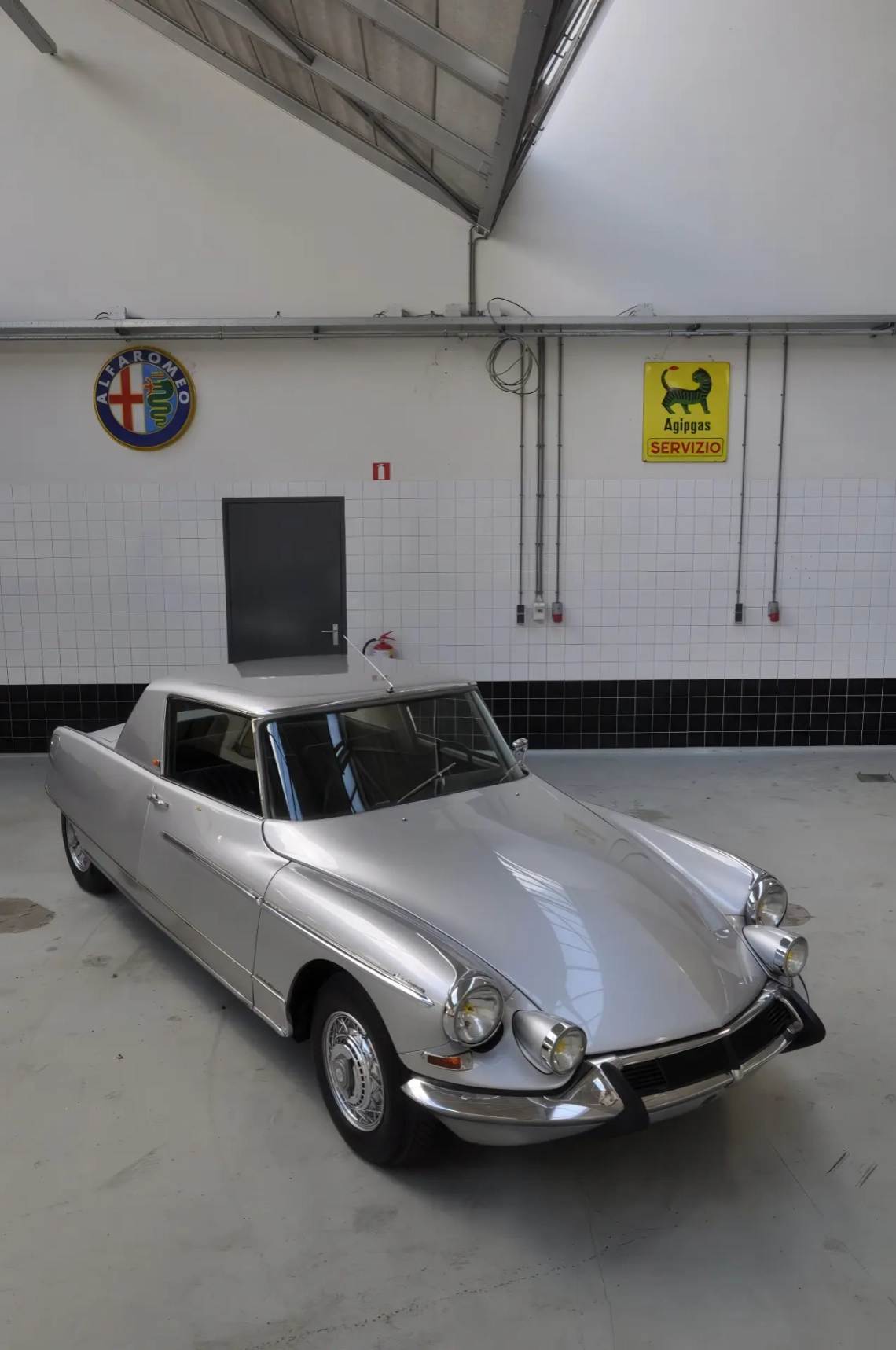Citroën DS 21 Coupé Le Dandy (Chapron) - 1965 - 08