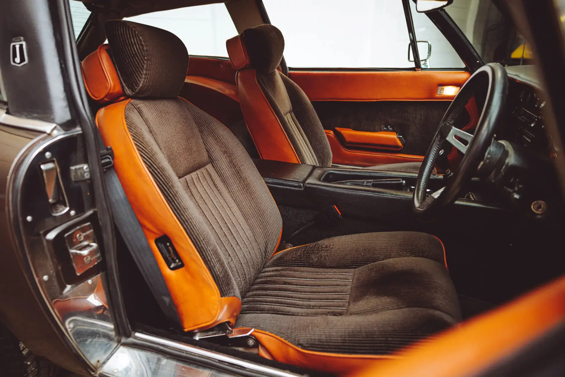 Jensen GT - 1975 - 03