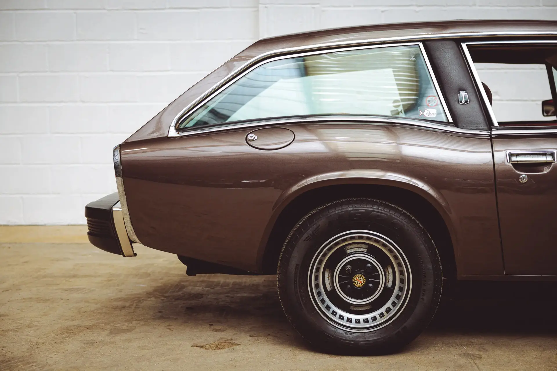 Jensen GT - 1975 - 22