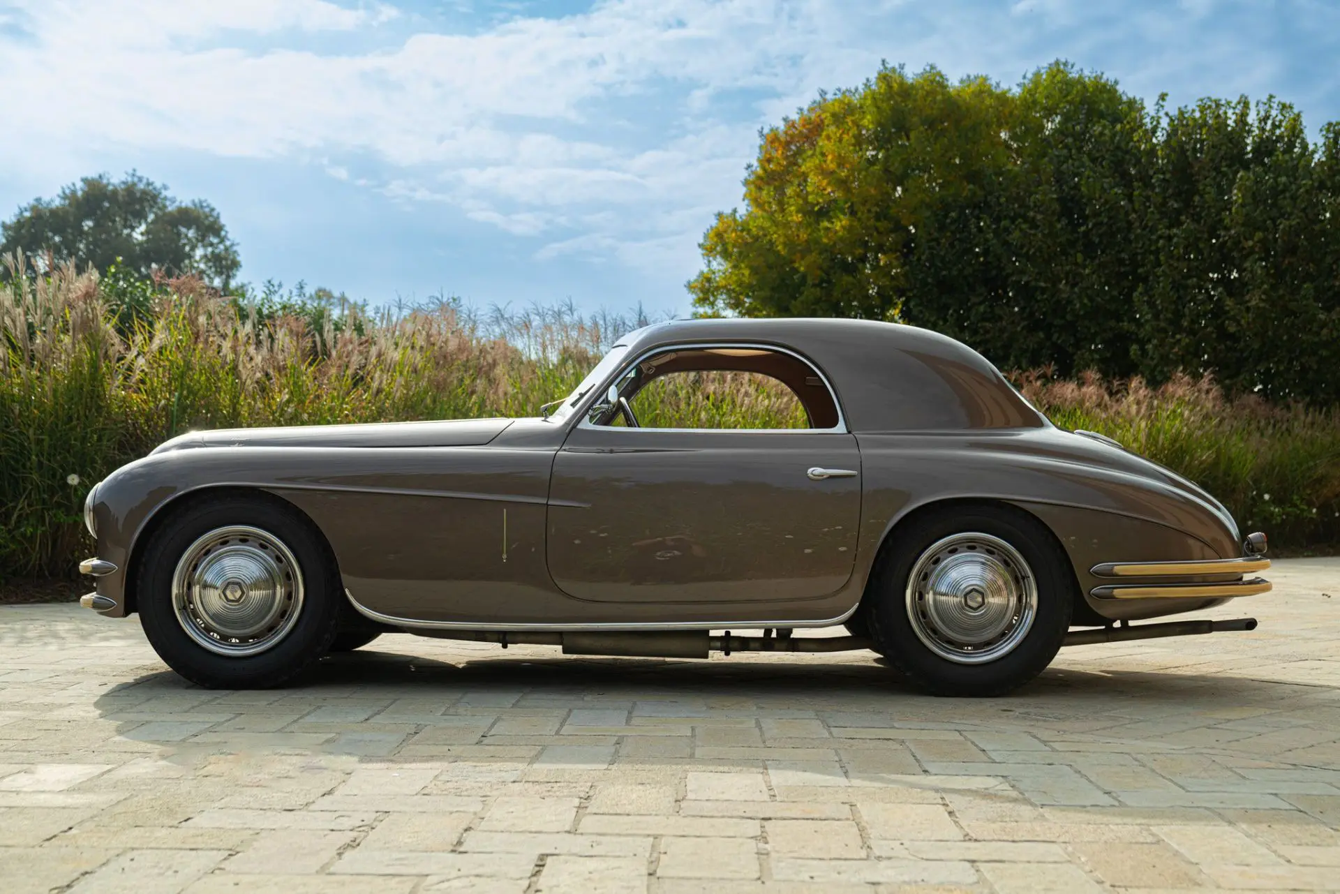 Alfa Romeo 6C 2500 SS Aerlux (Touring) - 1947 -12