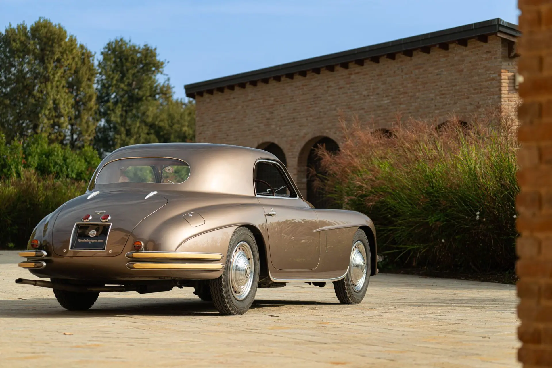 Alfa Romeo 6C 2500 SS Aerlux (Touring) - 1947 -16