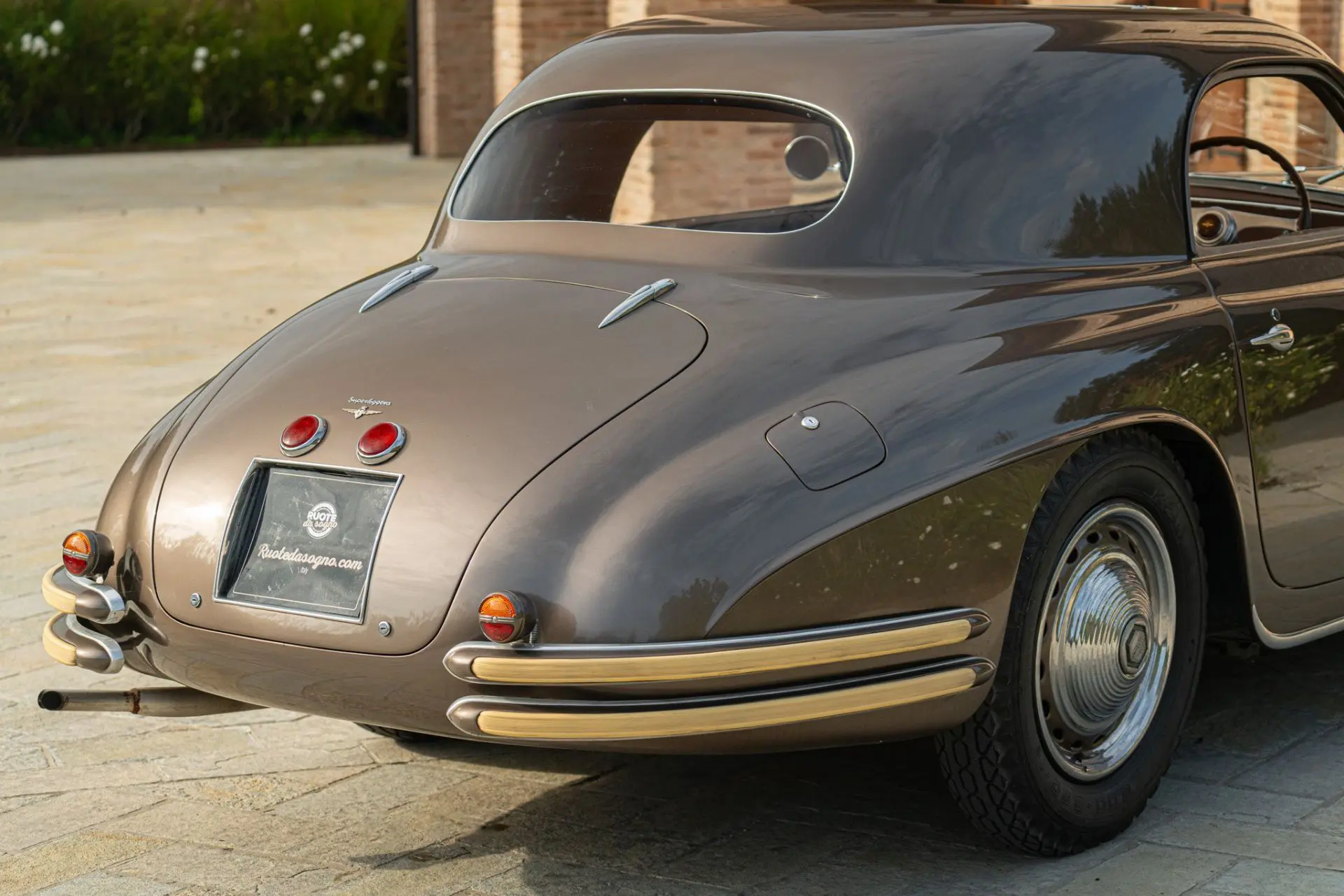 Alfa Romeo 6C 2500 SS Aerlux (Touring) - 1947 -24