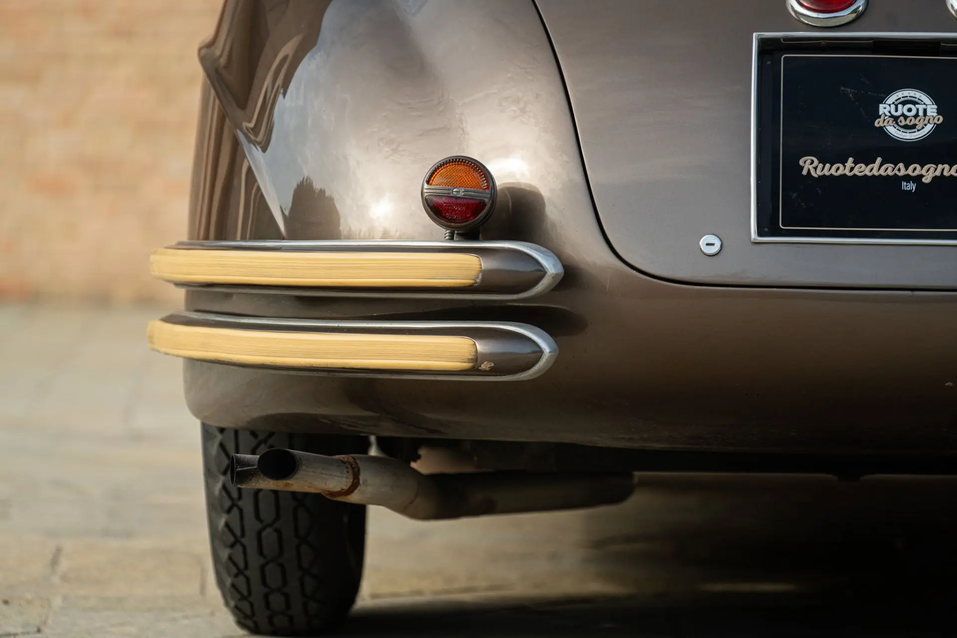 Alfa Romeo 6C 2500 SS Aerlux (Touring) - 1947 -27