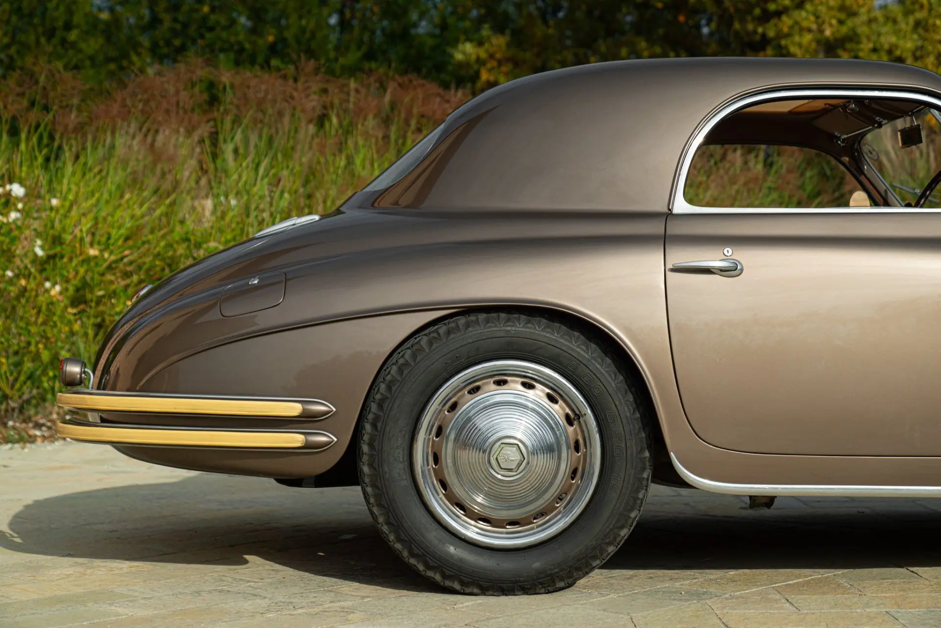 Alfa Romeo 6C 2500 SS Aerlux (Touring) - 1947 -50