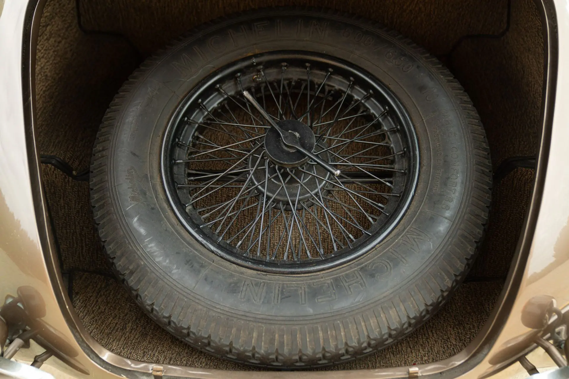 Alfa Romeo 6C 2500 SS Aerlux (Touring) - 1947 -53