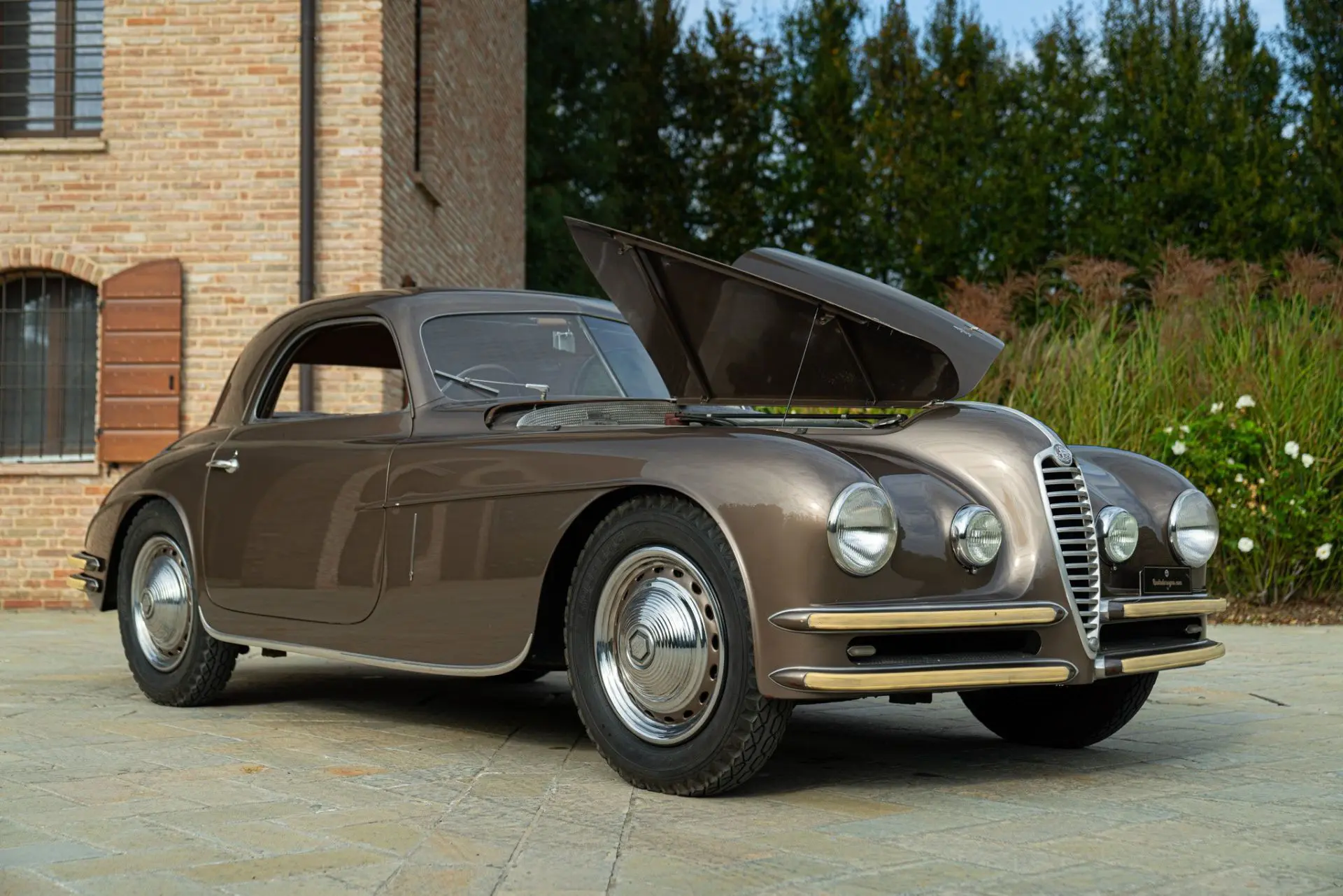 Alfa Romeo 6C 2500 SS Aerlux (Touring) - 1947 -95