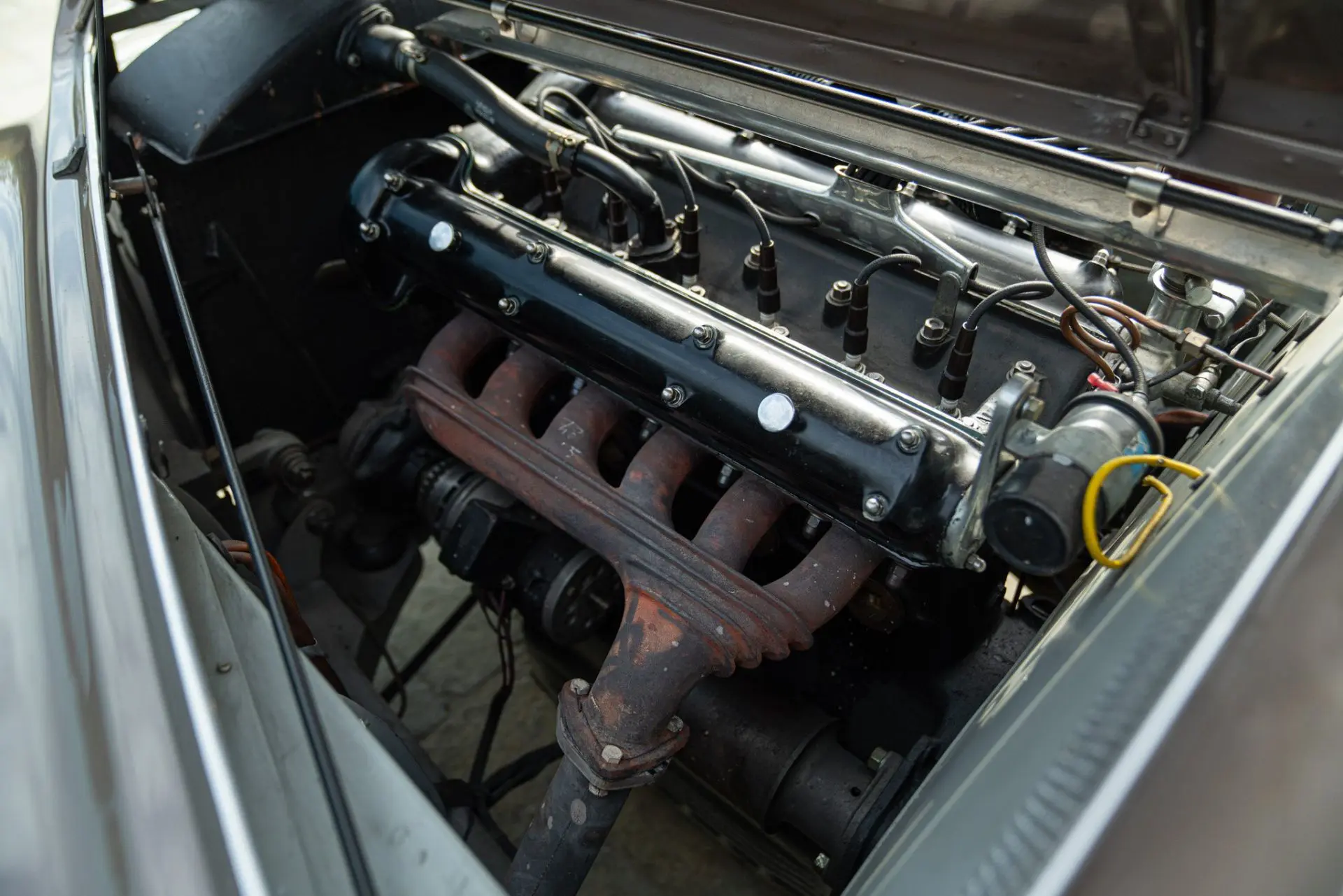 Alfa Romeo 6C 2500 SS Aerlux (Touring) - 1947 -96