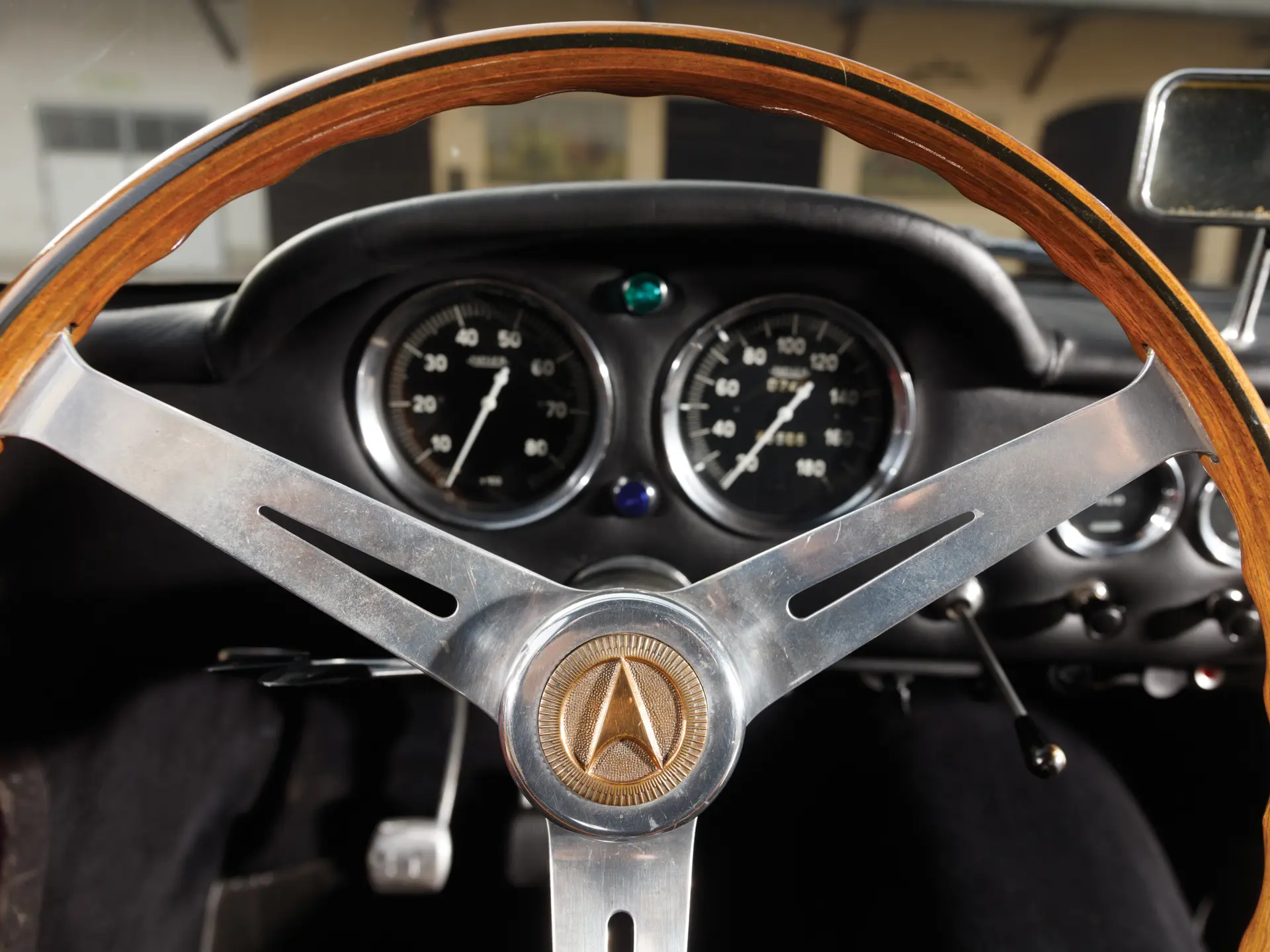 Apollo 5000 GT 96263 (Intermeccanica) - 1965-11