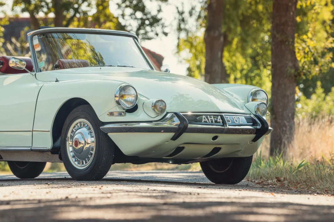 Citroën DS 19M Cabriolet (Chapron) - 1964 -23