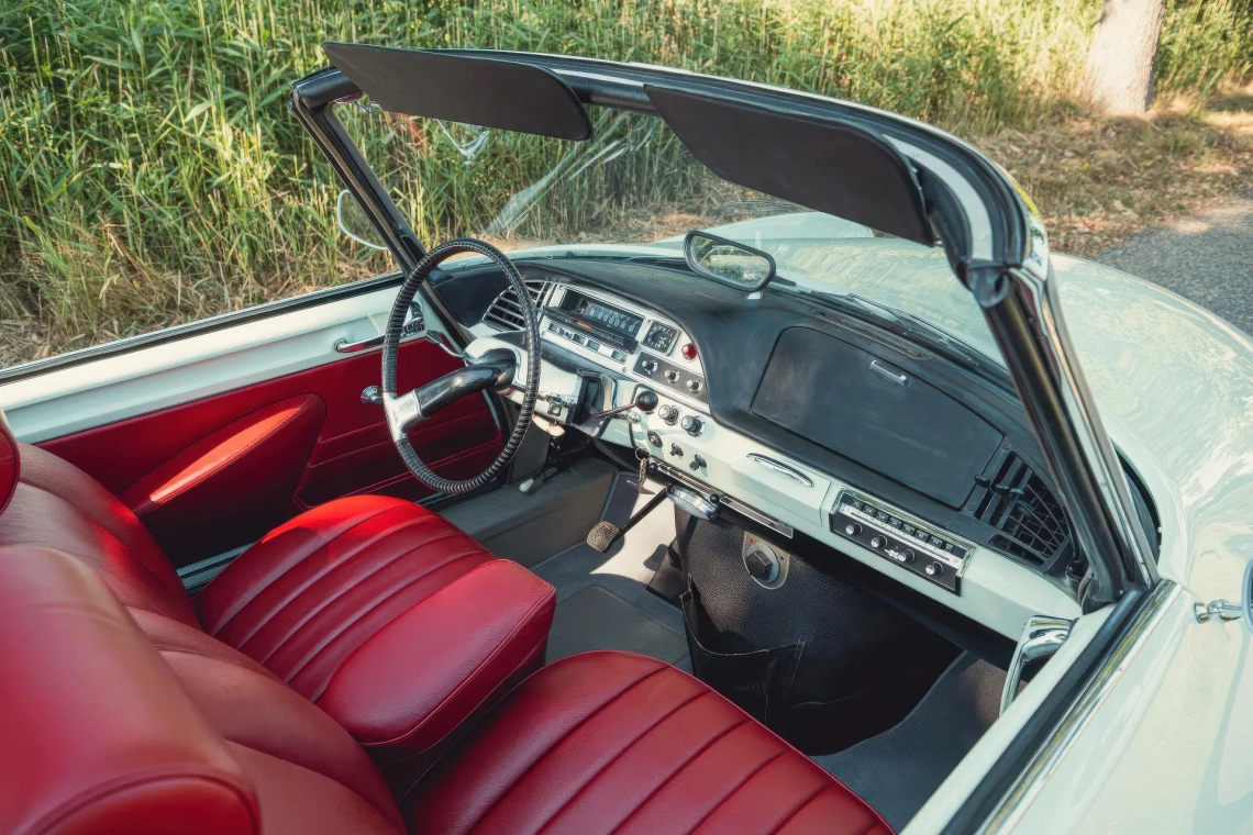Citroën DS 19M Cabriolet (Chapron) - 1964 -35