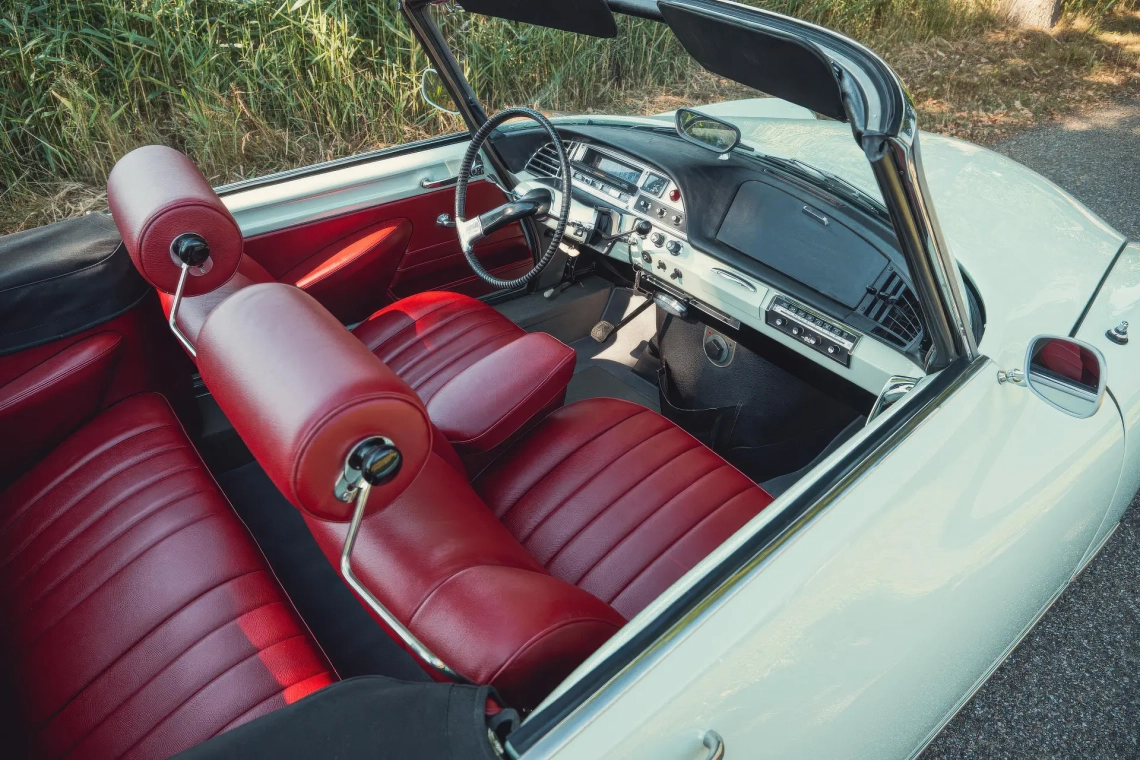 Citroën DS 19M Cabriolet (Chapron) - 1964 -38