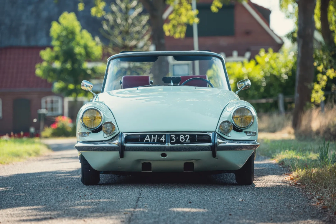 Citroën DS 19M Cabriolet (Chapron) - 1964 -51
