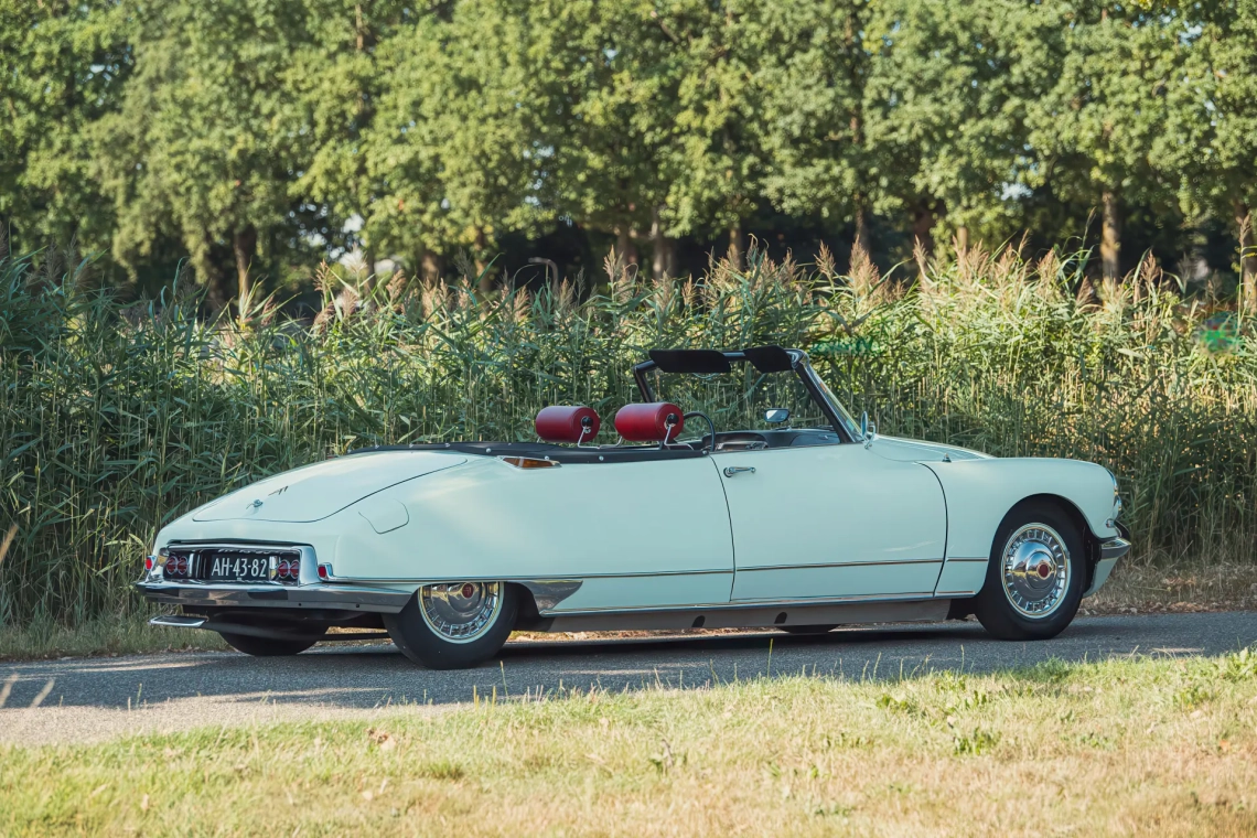Citroën DS 19M Cabriolet (Chapron) - 1964 -57