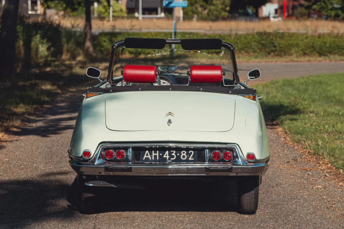 Citroën DS 19M Cabriolet (Chapron) - 1964 -66