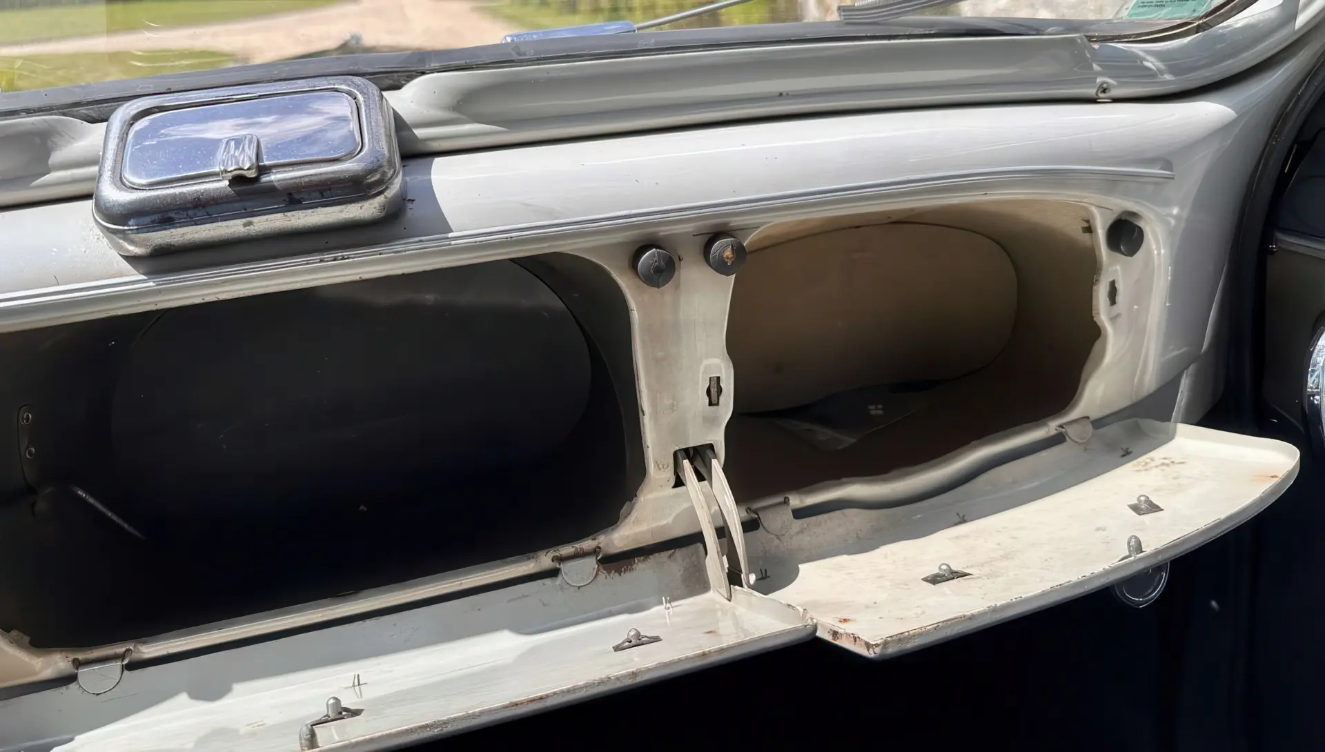 Peugeot 203 Coupé -1954 -23