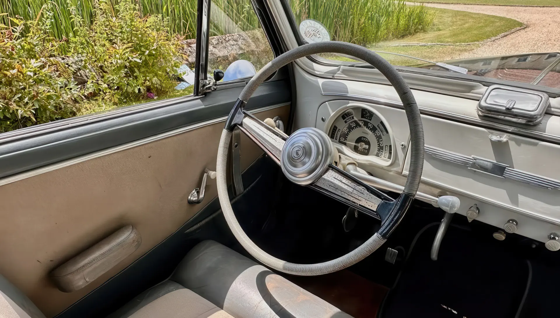 Peugeot 203 Coupé -1954 -24