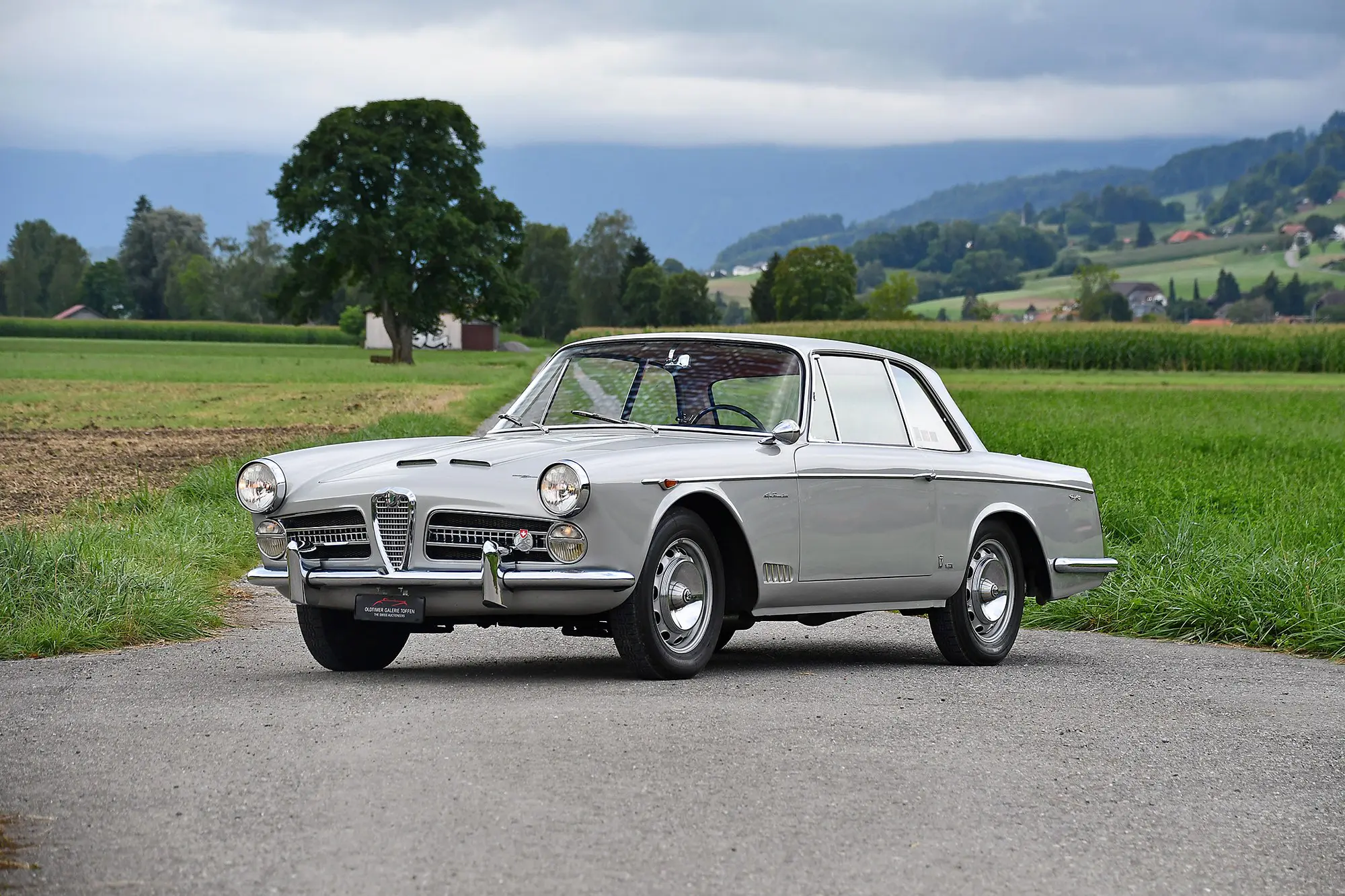 Alfa Romeo 2000 S Coupé (Vignale) - 1959 - 01