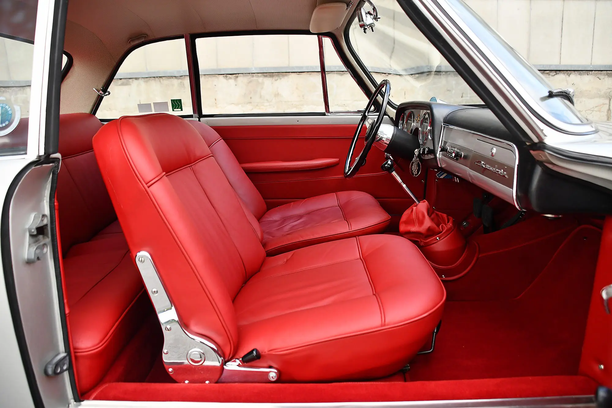 Alfa Romeo 2000 S Coupé (Vignale) - 1959 - 10