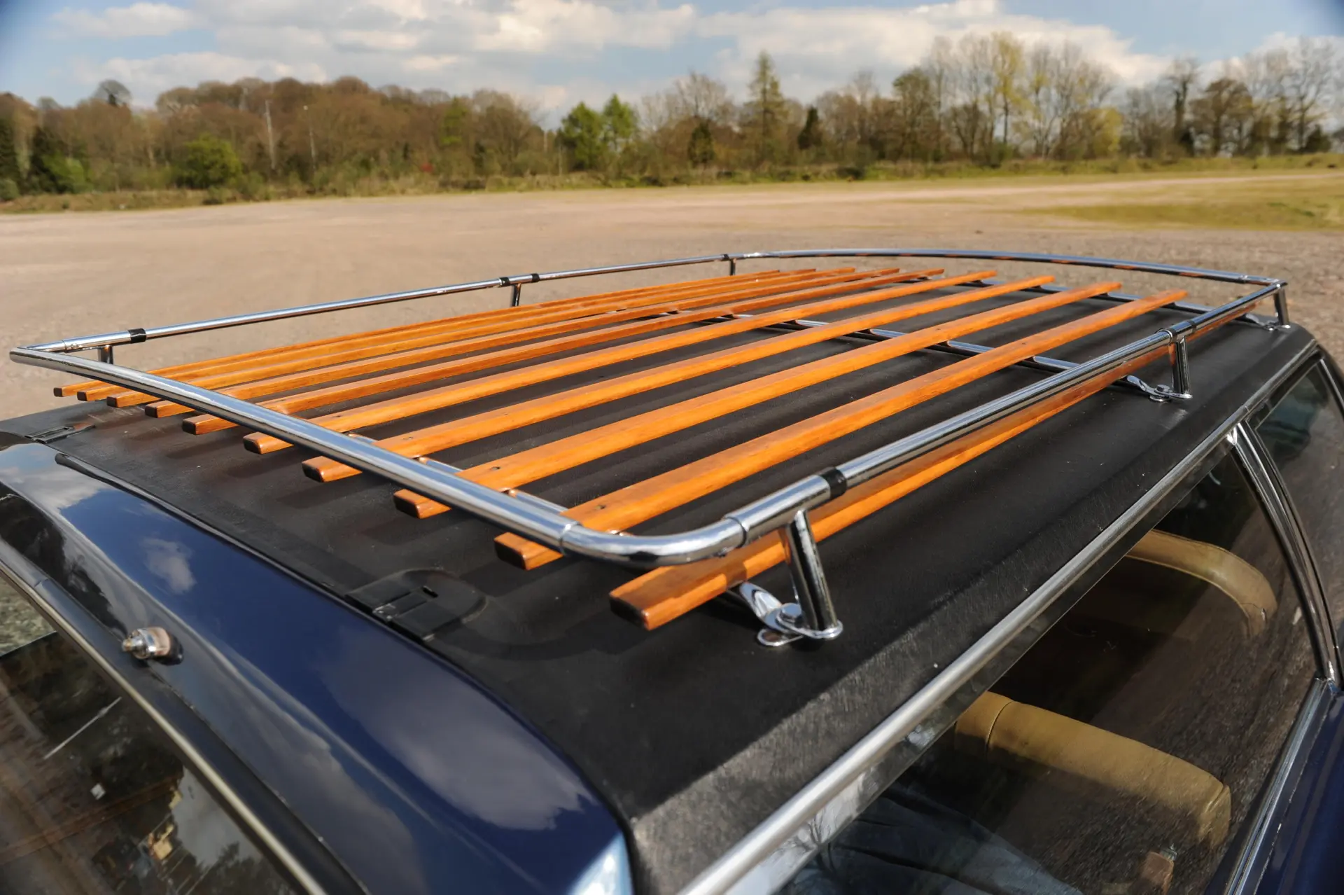 Aston Martin DBS Estate (FLM Panelcraft) - 1971 -11