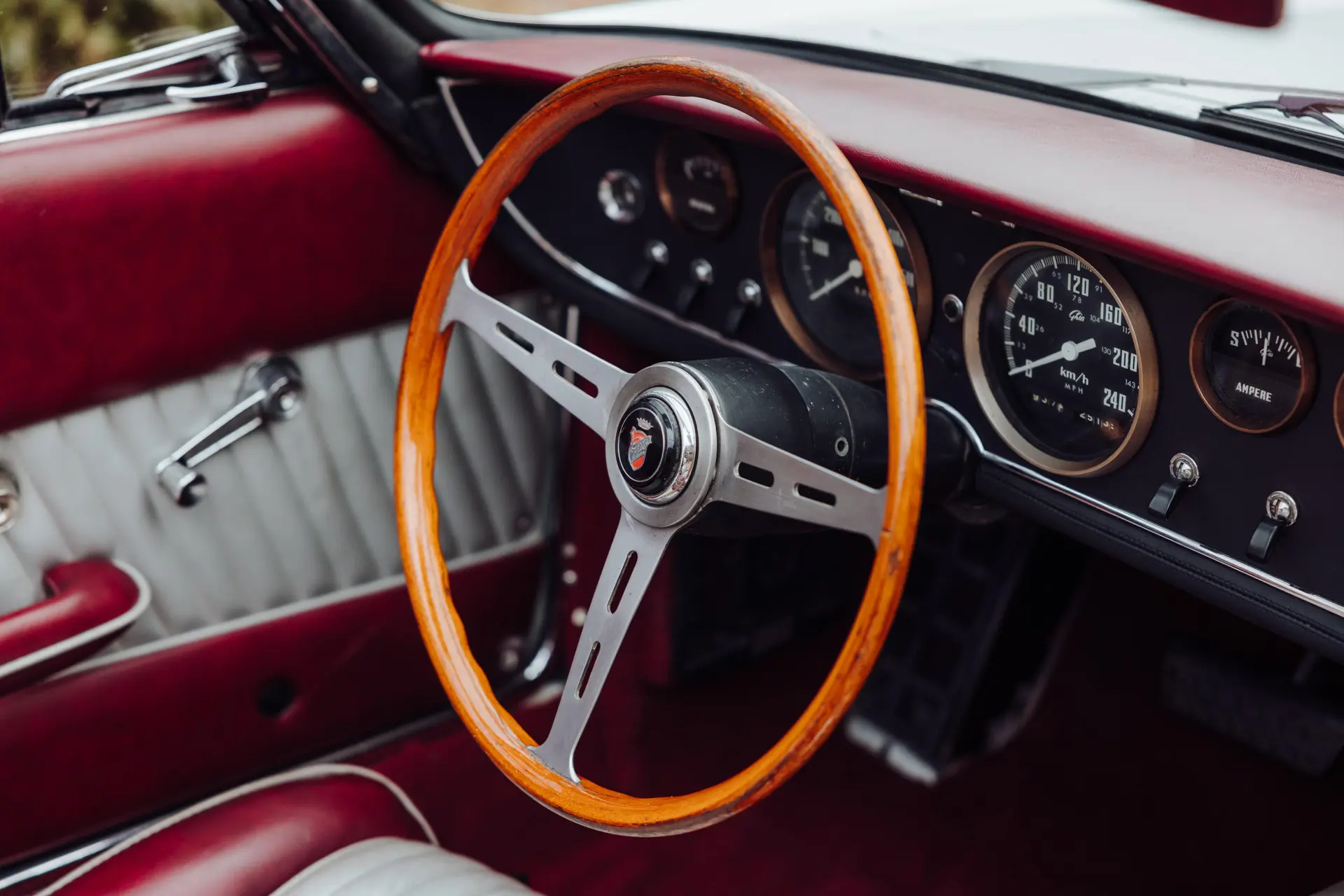 Ghia 450 SS Roadster - 1967-09