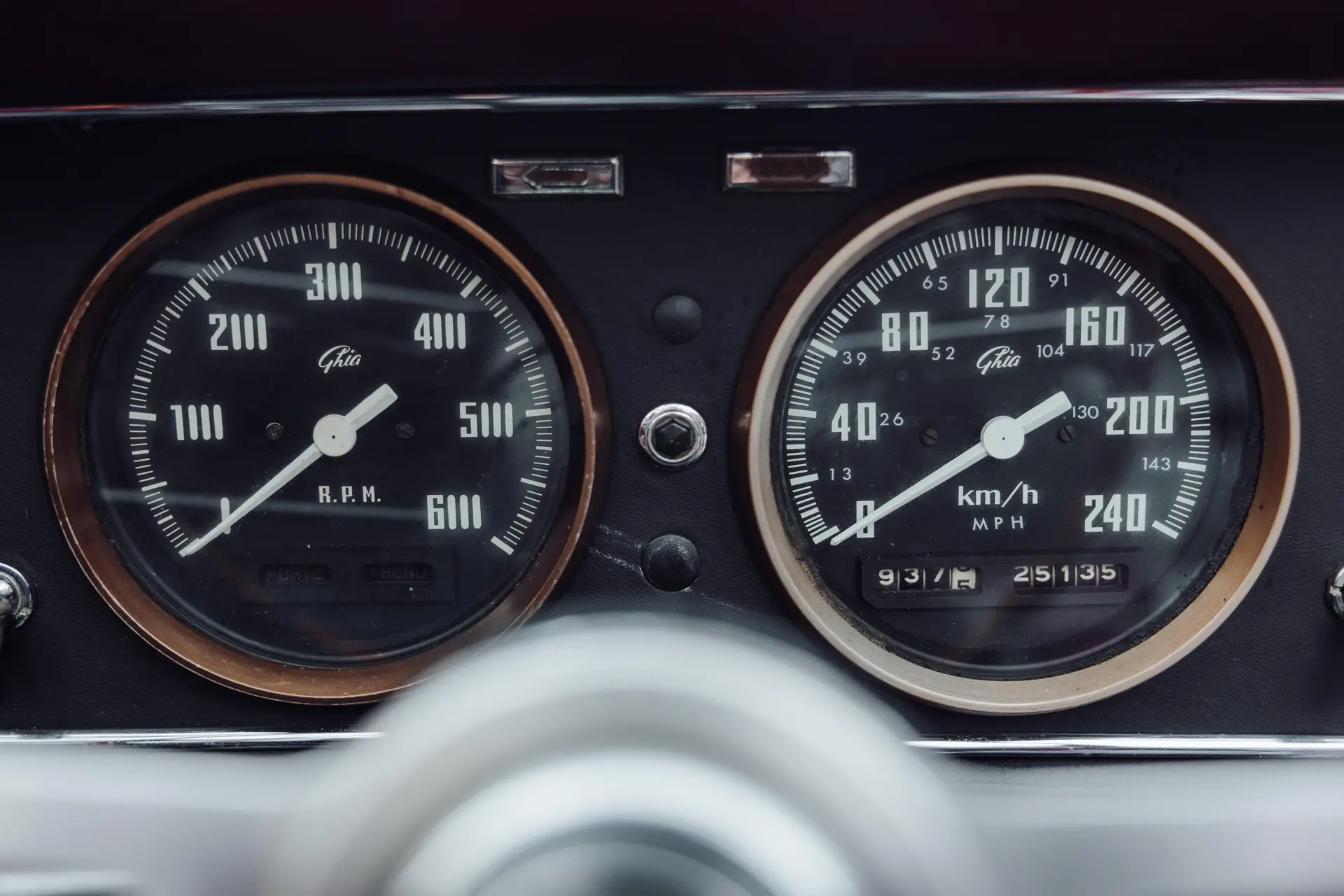 Ghia 450 SS Roadster - 1967-11