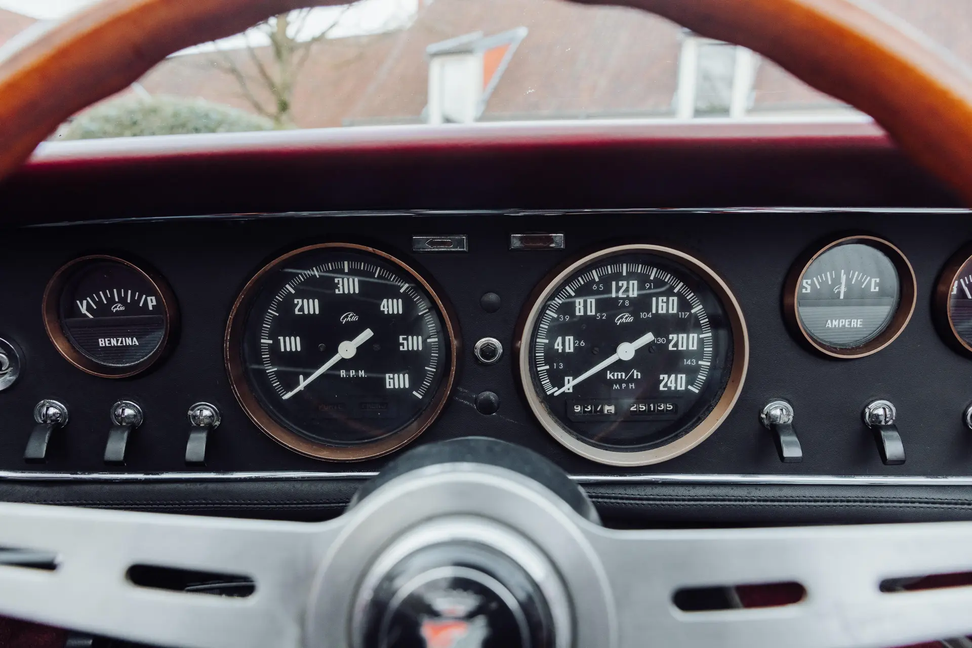 Ghia 450 SS Roadster - 1967-12