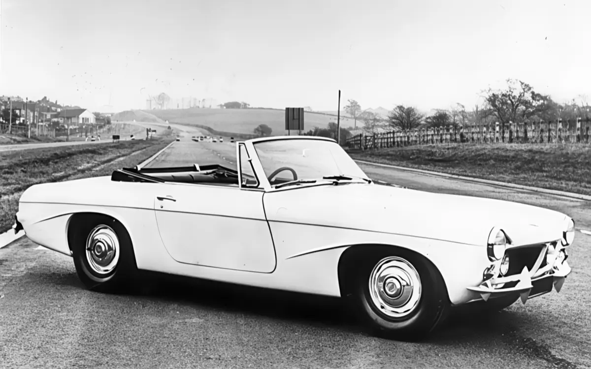 Jensen Interceptor P66 Prototype - 1966 -cab1